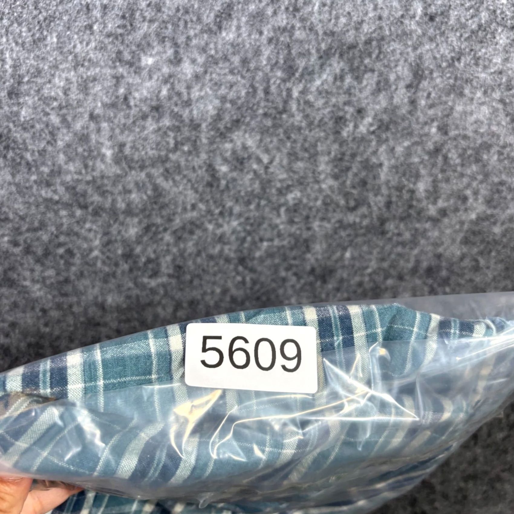 Vintage Mountain Trails Button-Down Shirt Women's M Blue Plaid Preppy Office Career Shirt Size S / US 4 / IT 40 - 6 Thumbnail