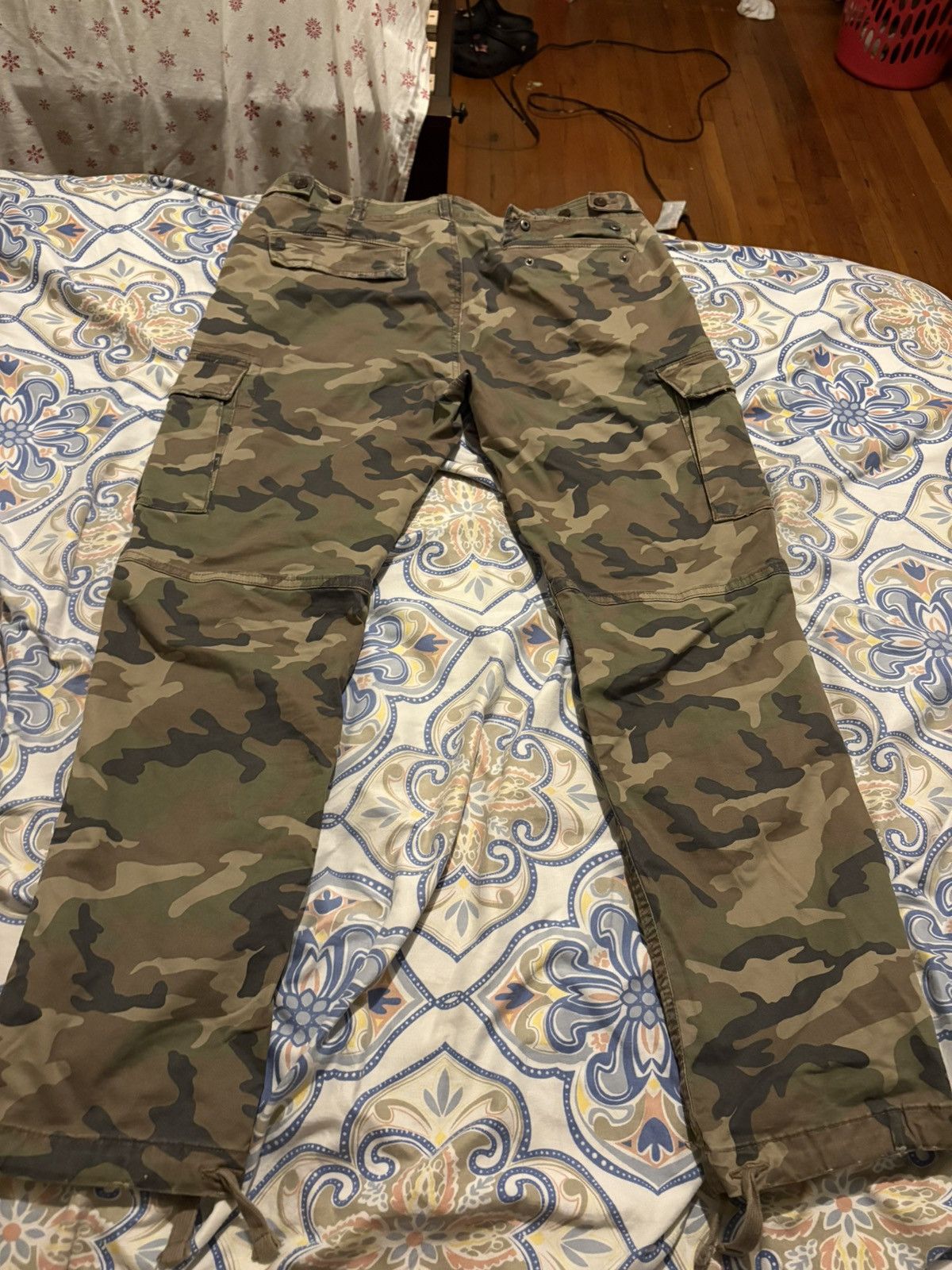 American Eagle Outfitters Size 30/32 American Eagle camo cargo pants #camocargo Size US 32 / EU 48 - 2 Thumbnail