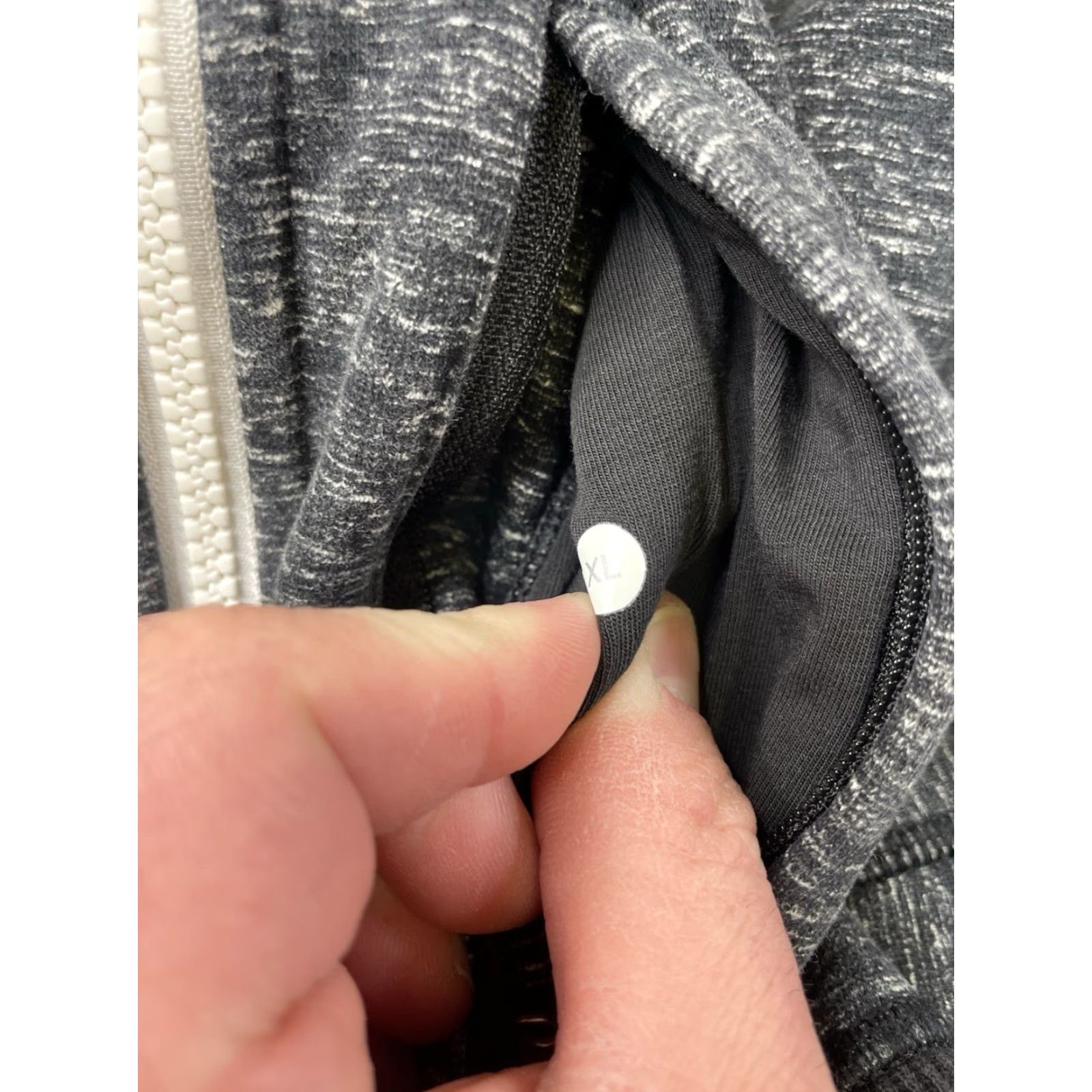 Lululemon Lululemon Best Coast Sweater Mens XL Gray Full Zip Pockets Heavy Size US XL / EU 56 / 4 - 4 Thumbnail