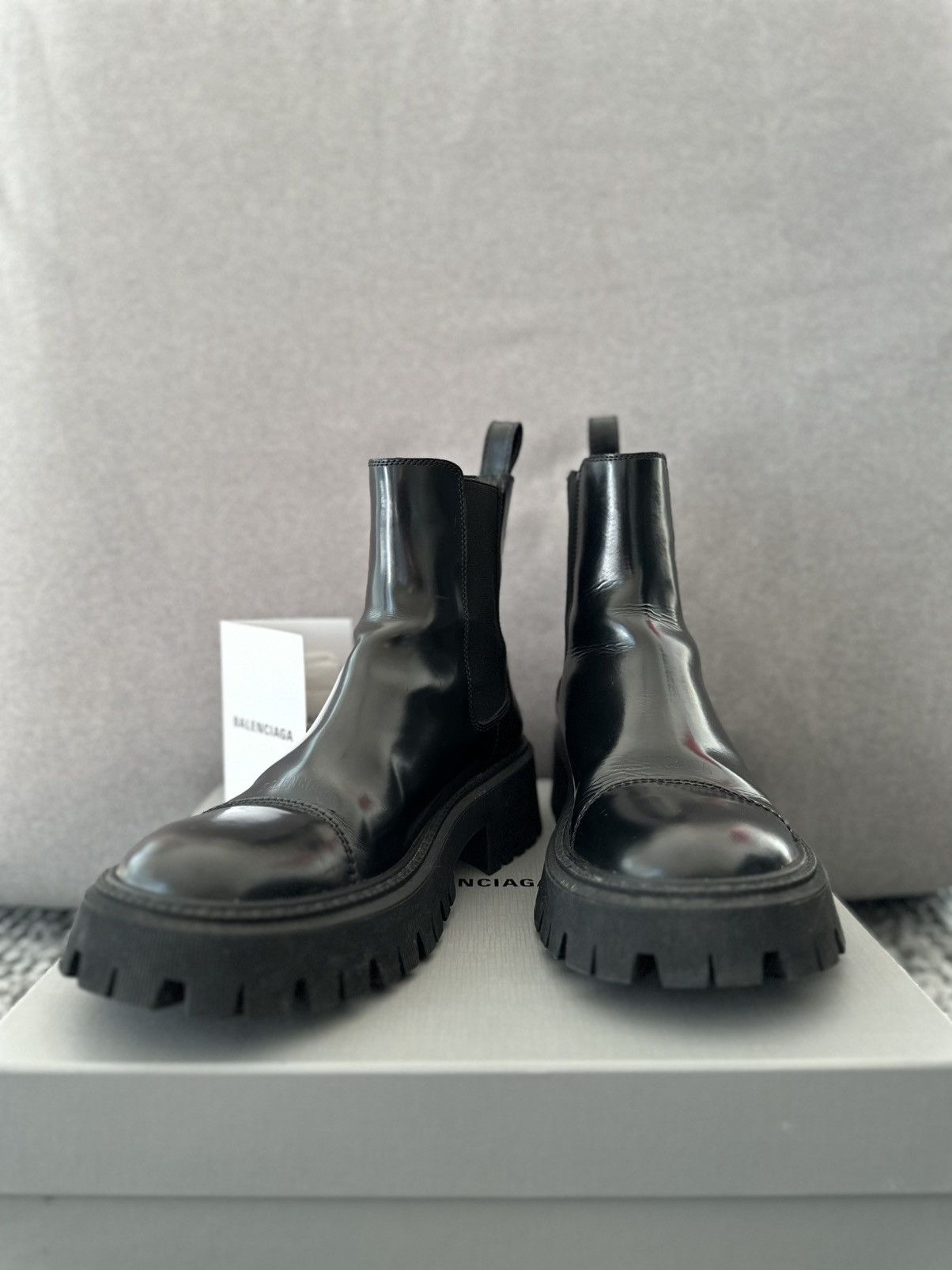 Balenciaga Balenciaga Tractor Chelsea Boots Size US 10.5 / EU 43-44 - 1 Thumbnail