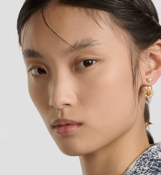 Dior o1w1db10126 E3647W Size : OS / Earrings in Gold/White Size ONE SIZE - 4 Thumbnail