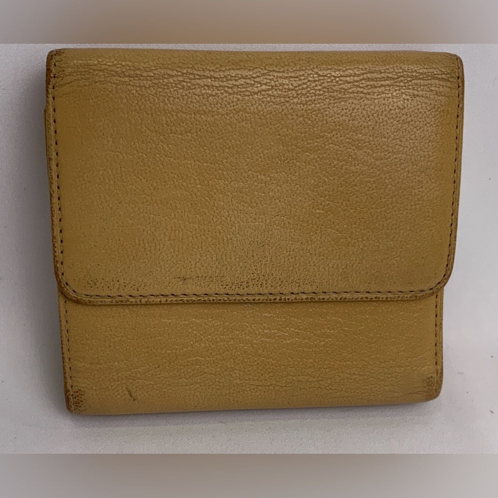 Chanel Authentic Chanel Tan Leather Wallet Tri fold Size ONE SIZE - 13 Thumbnail