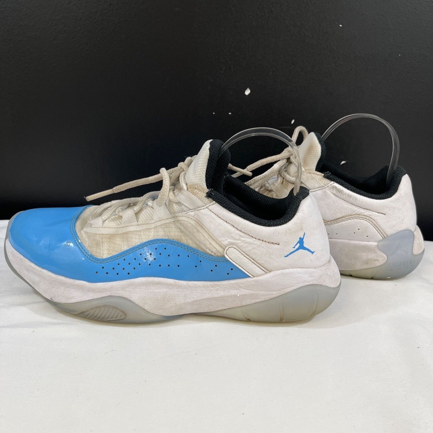 Jordan Brand Air Jordan 11 CMFT Low Men's White Low Top Sneakers Size 7.5 Size US 7.5 / EU 40-41 - 5 Thumbnail