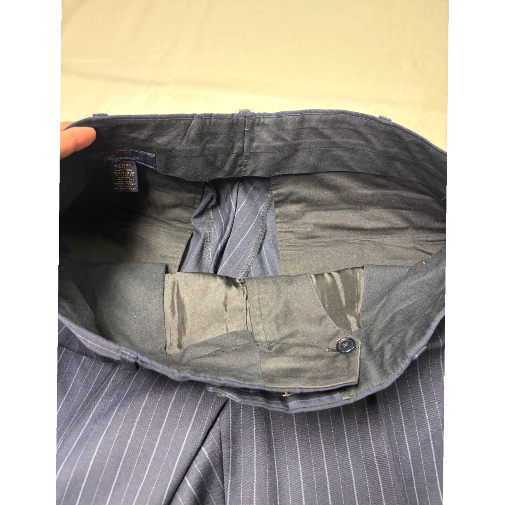 Brooks Brothers Brooks Brothers 1818 Fitzgerald Navy Pinstripe Wool Dress Pants Mens 37x30 Italy Wool Dress Pants Mens 37 30 Navy Pinstripe Fitzgerald Italy Vintage? Size US 37 - 5 Thumbnail