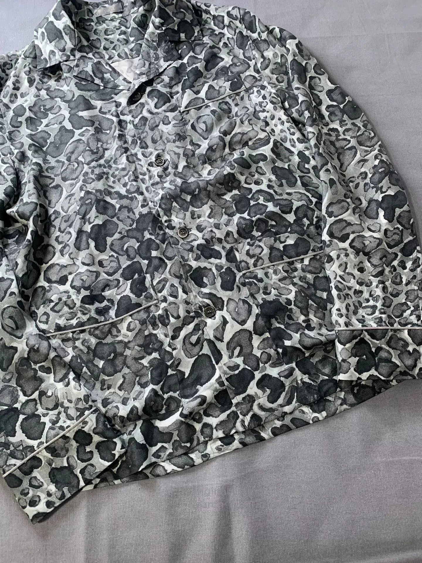 Dior Dior Leopard Print Silk Shirt. Size S / US 4 / IT 40 - 4 Thumbnail