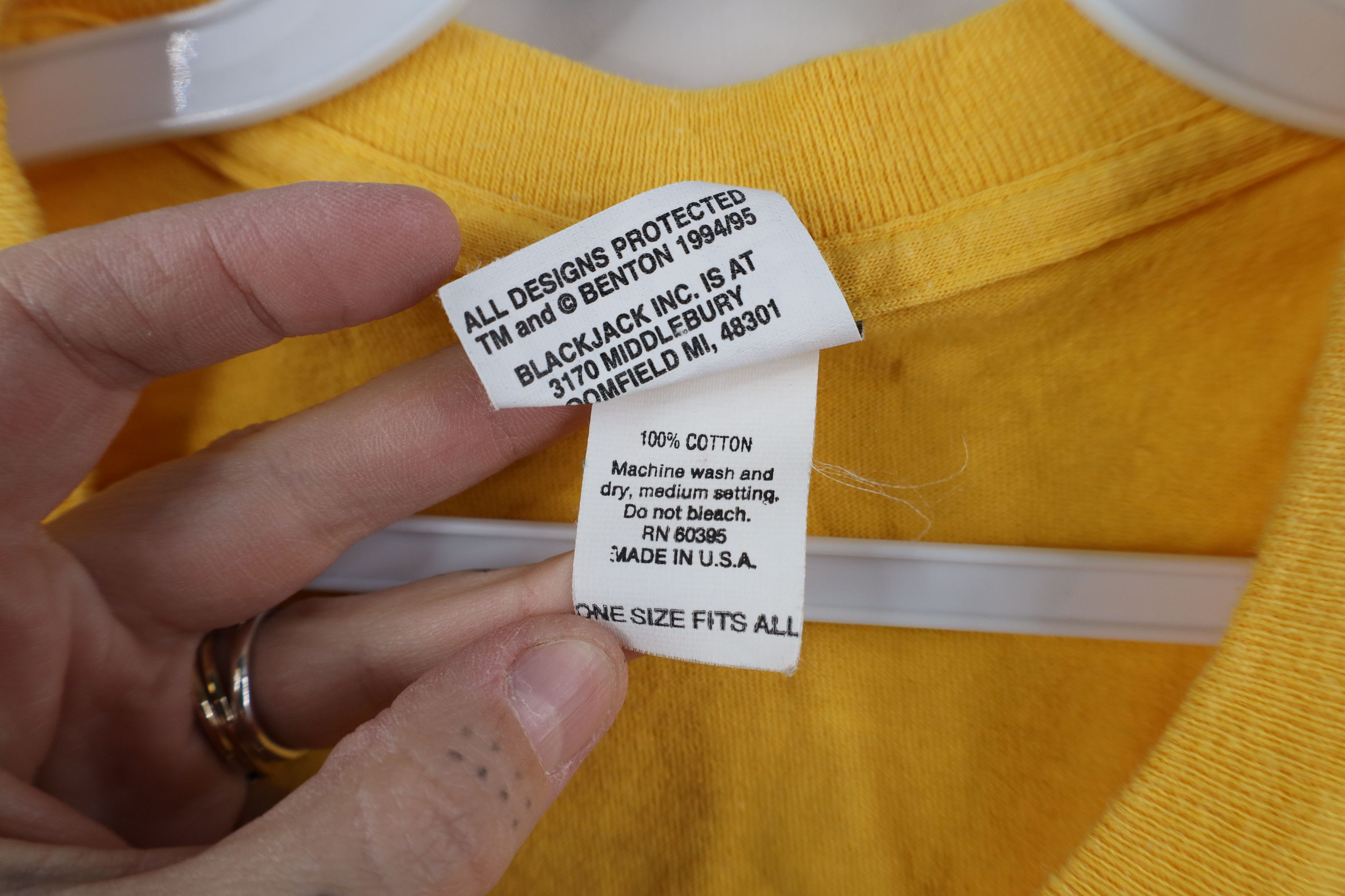 Vintage Vintage 90s Jim Benson Don't Really Care Cropped T-Shirt USA Size ONE SIZE - 10 Thumbnail