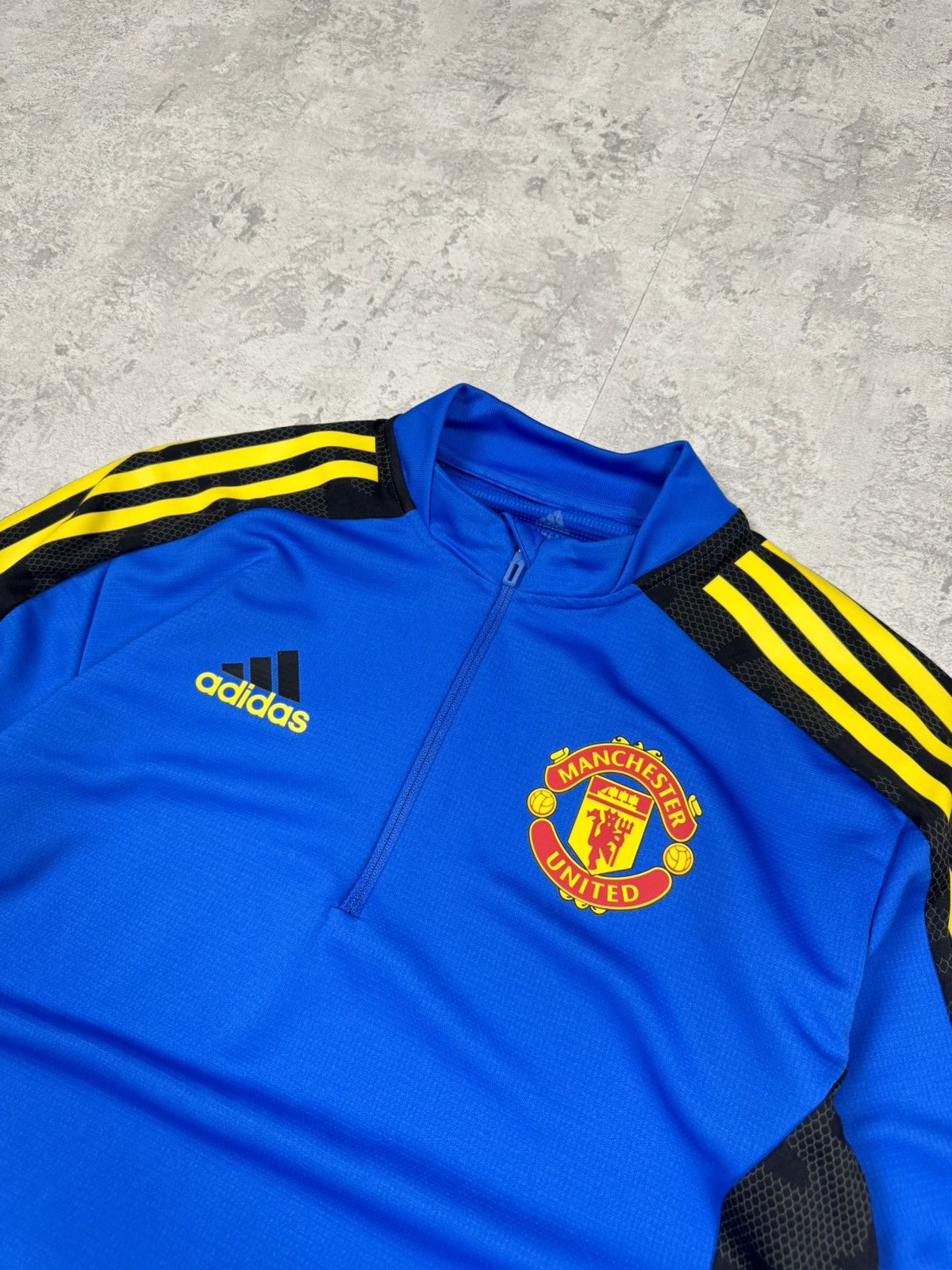 Adidas Adidas Manchester United Training Jersey Track Suit Size XS Size US XS / EU 42 / 0 - 7 Thumbnail