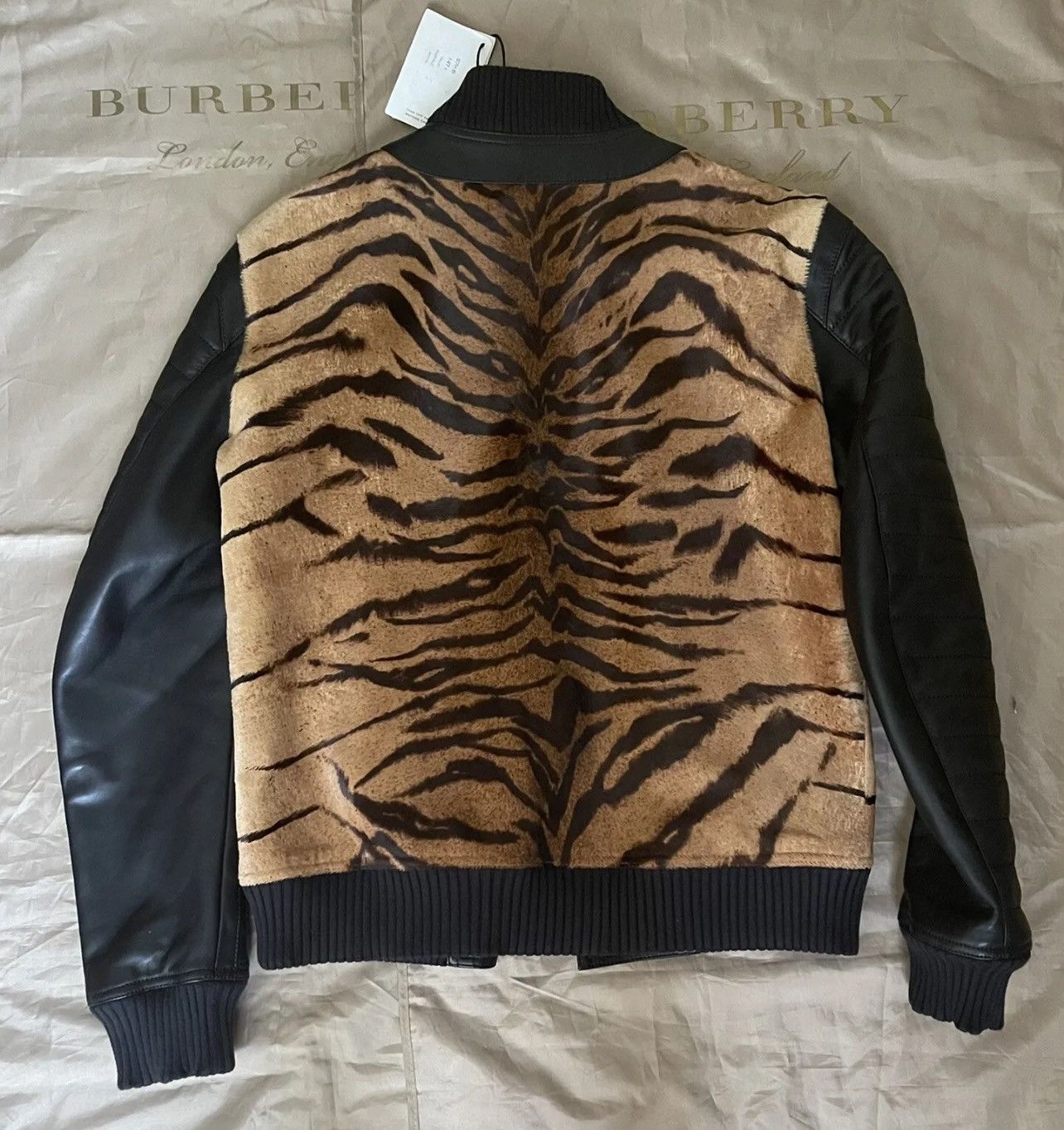 Balmain Balmain Men's Leopard-print Bomber Jacket size 50 $ 6500 Size US M / EU 48-50 / 2 - 4 Thumbnail