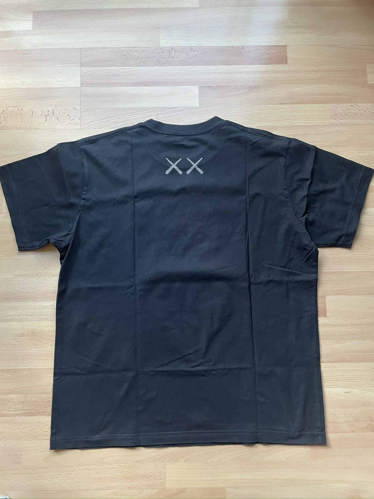 Kaws × Uniqlo Uniqlo KAWS UT Graphic Tee Size US L / EU 52-54 / 3 - 4 Thumbnail