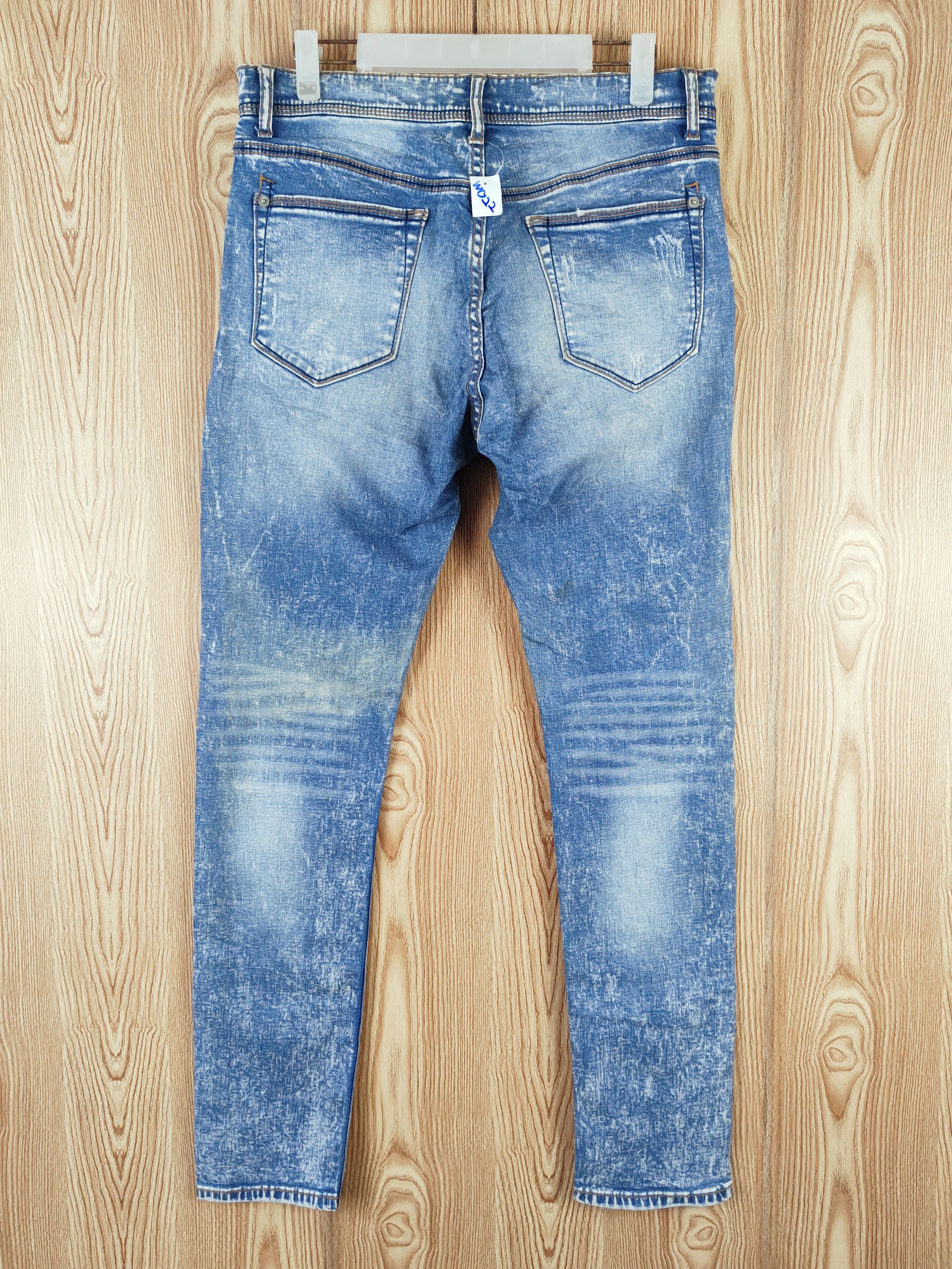 Japanese Brand Avail Blue Distressed Ripped Jeans #W022 Size US 33 - 7 Thumbnail