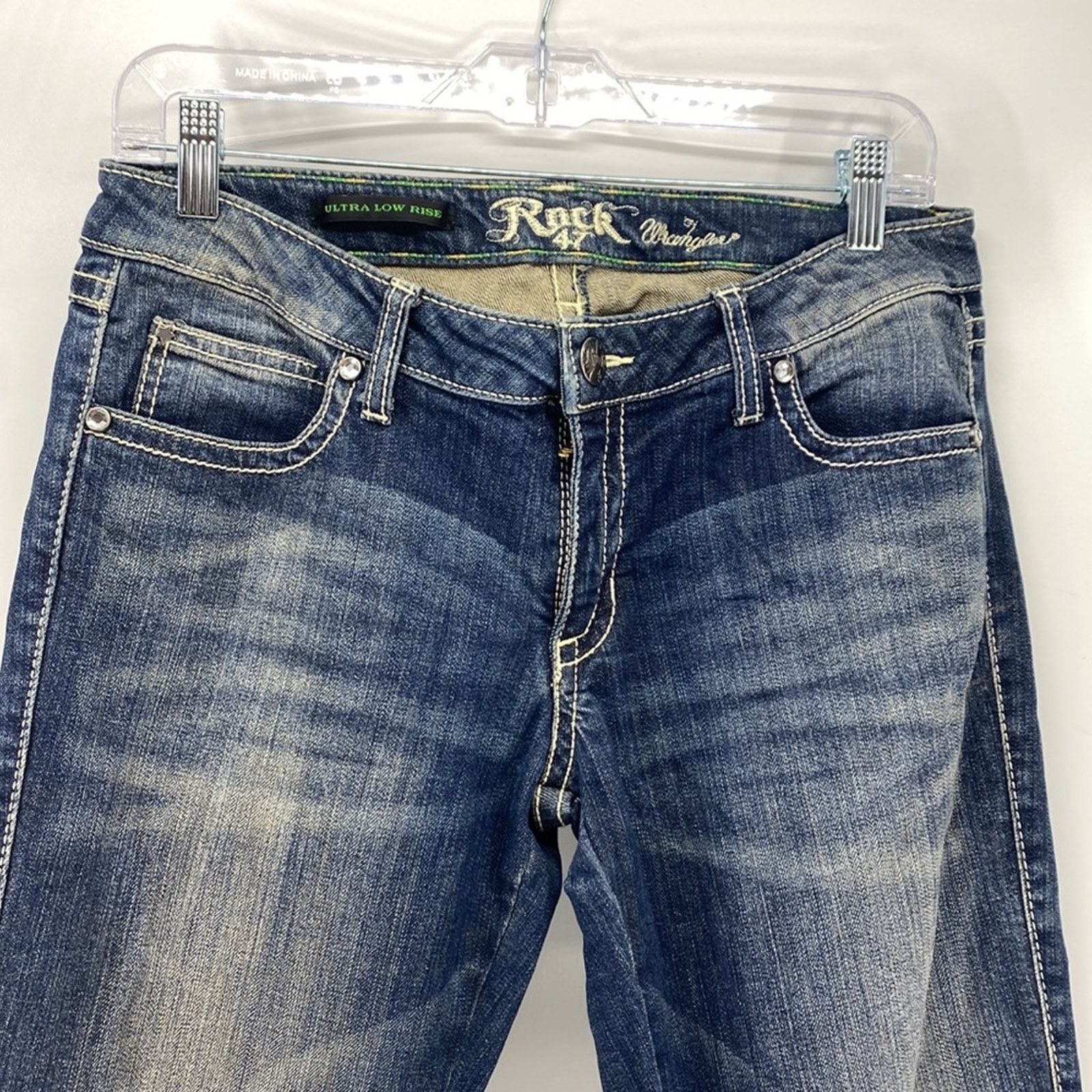 Wrangler Wrangler Rock 47 wing embroidered sparkle Low rise bootcut Size 27" / US 4 / IT 40 - 3 Thumbnail