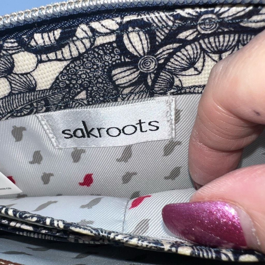 Other Sakroots Navy and White Patterned Convertible Crossbody Wallet Size ONE SIZE - 10 Thumbnail
