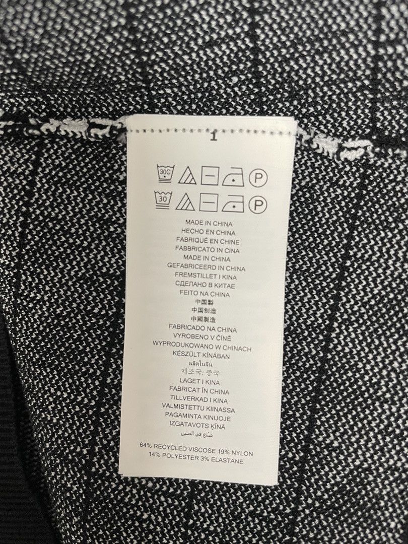 Michael Kors MICHAEL KORS Monogram Logo Mini Skirt Size 26" / US 2 / IT 38 - 15 Thumbnail