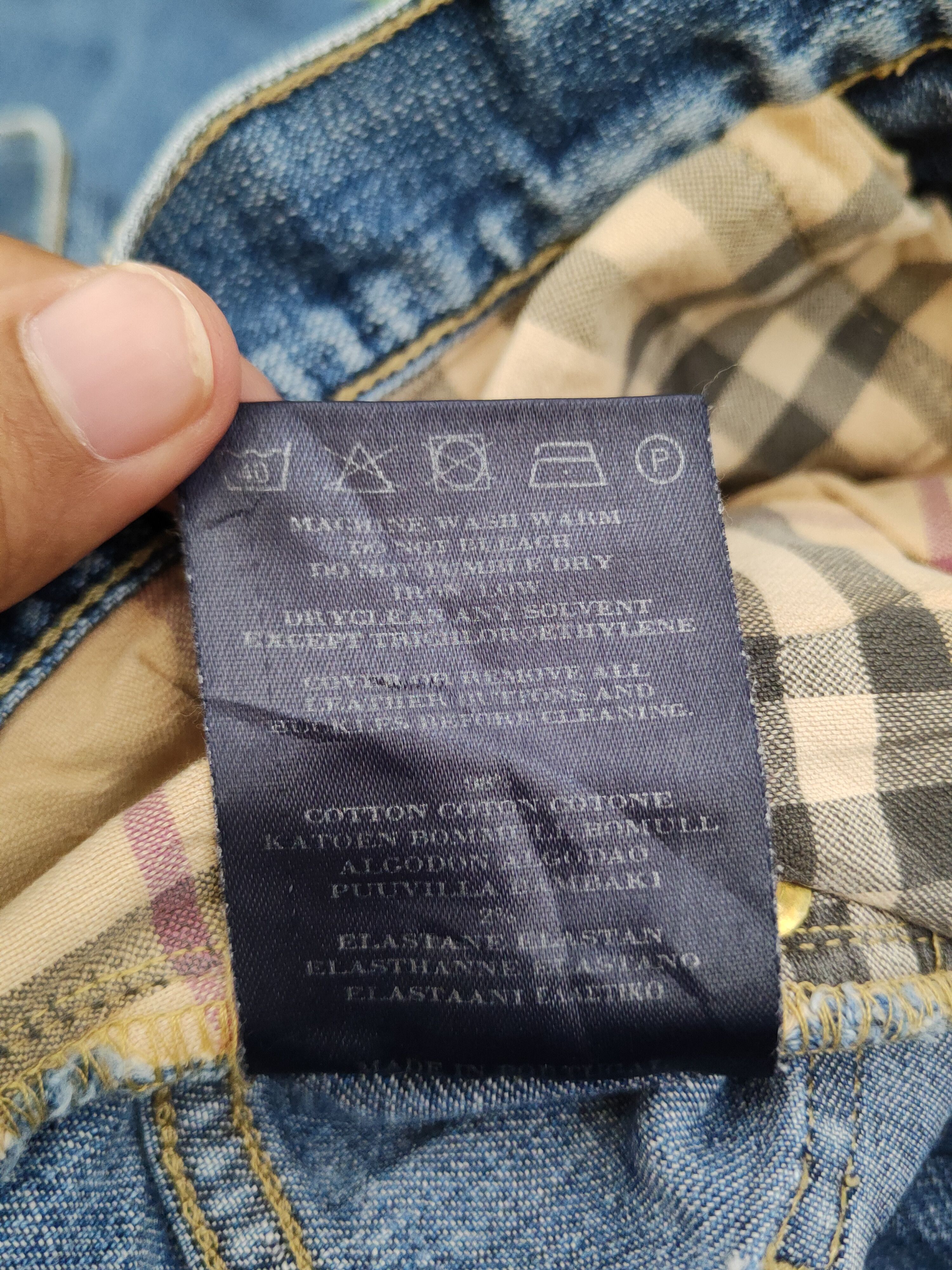 Burberry Burberry Blue Distressed Ripped denim Jeans #W1597 Size US 33 - 13 Thumbnail