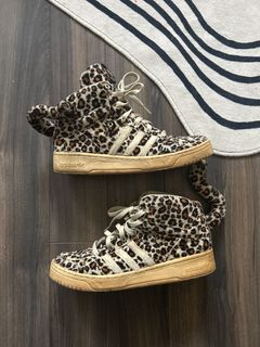 Adidas jeremy scott outlet leopard pas cher