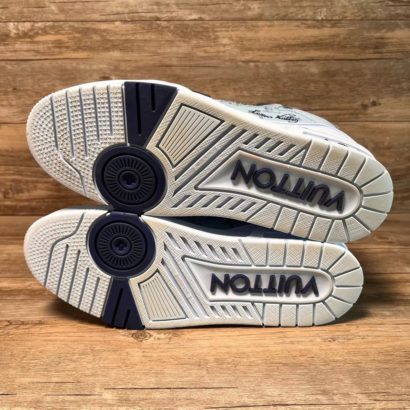 Louis Vuitton LV Denim Tie-Dye Washed Trainer UK9 43 Size US 10 / EU 43 - 6 Thumbnail