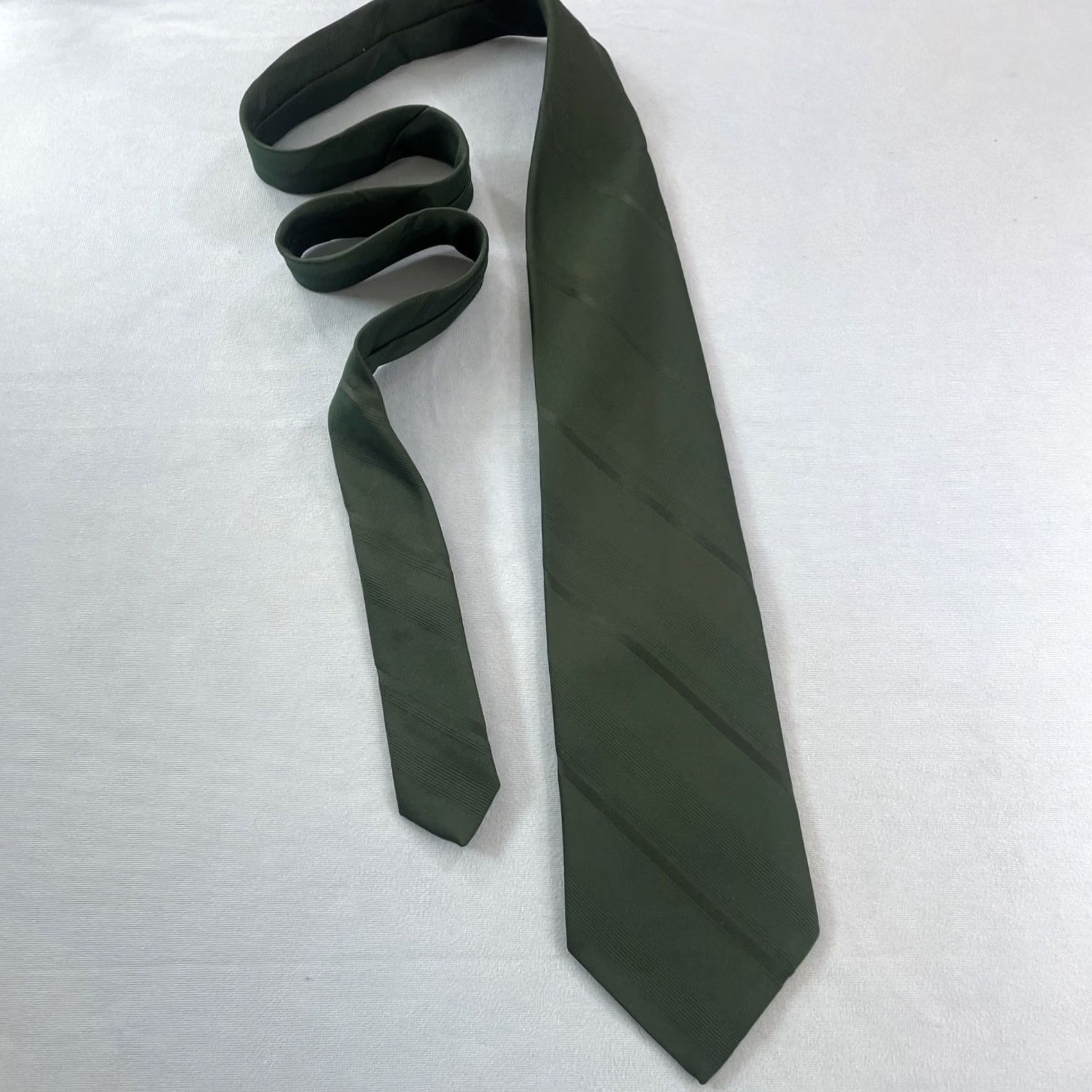 Vintage VINTAGE The White House Necktie Silk Tie Solid Green Repp Stripe Capsule 4x56 Men Tie Size ONE SIZE - 4 Thumbnail