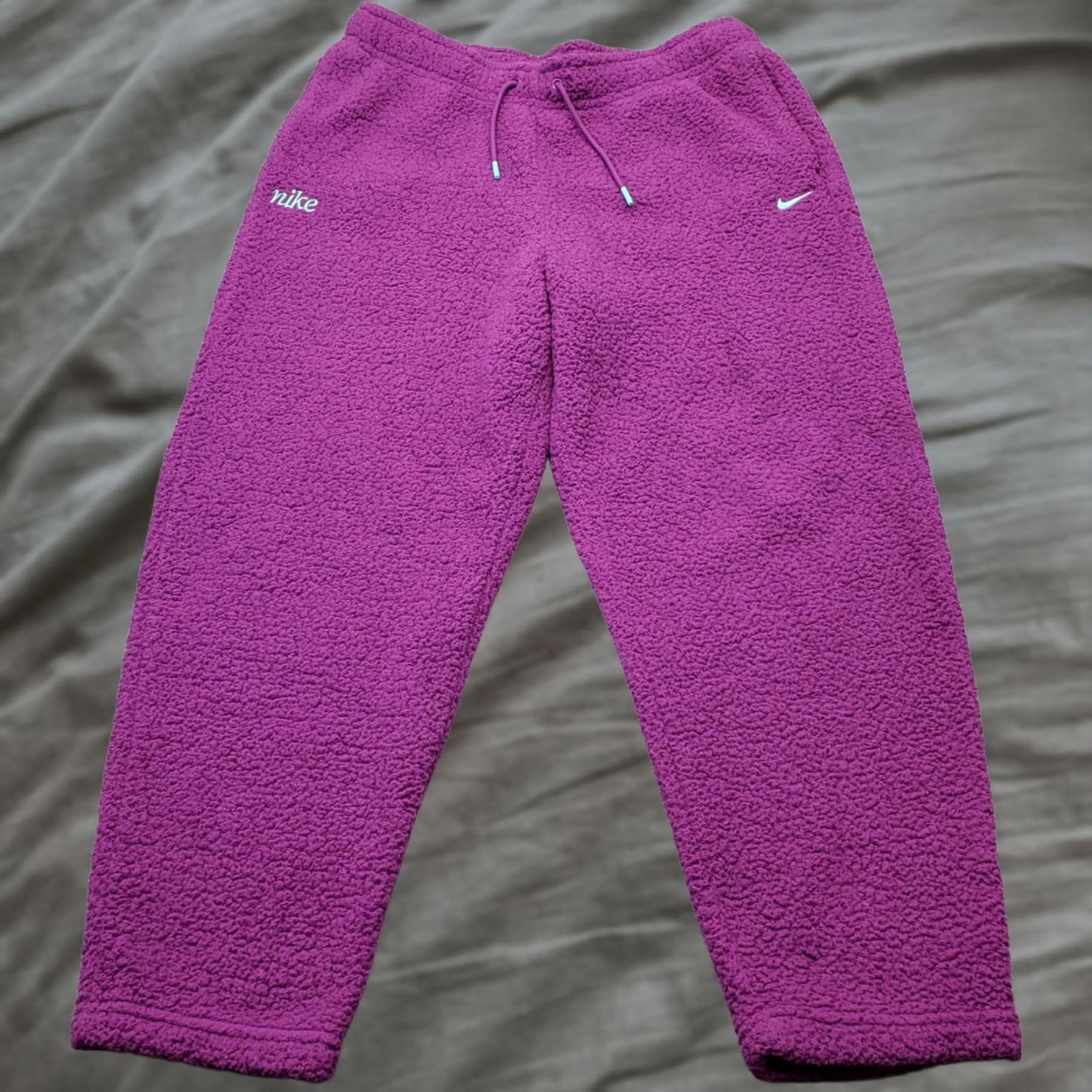 Nike Nike Sweatpants Womens L Purple Sherpa Fleece Therma-FIT Gym-Running Drawstring Size 36" / US 14 / IT 50 - 1 Thumbnail