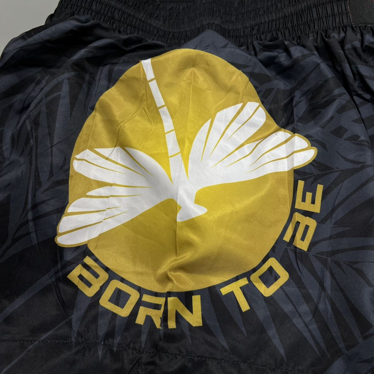 Japanese Brand Muay Thai Shorts Born to BE Size US 34 / EU 50 - 6 Thumbnail