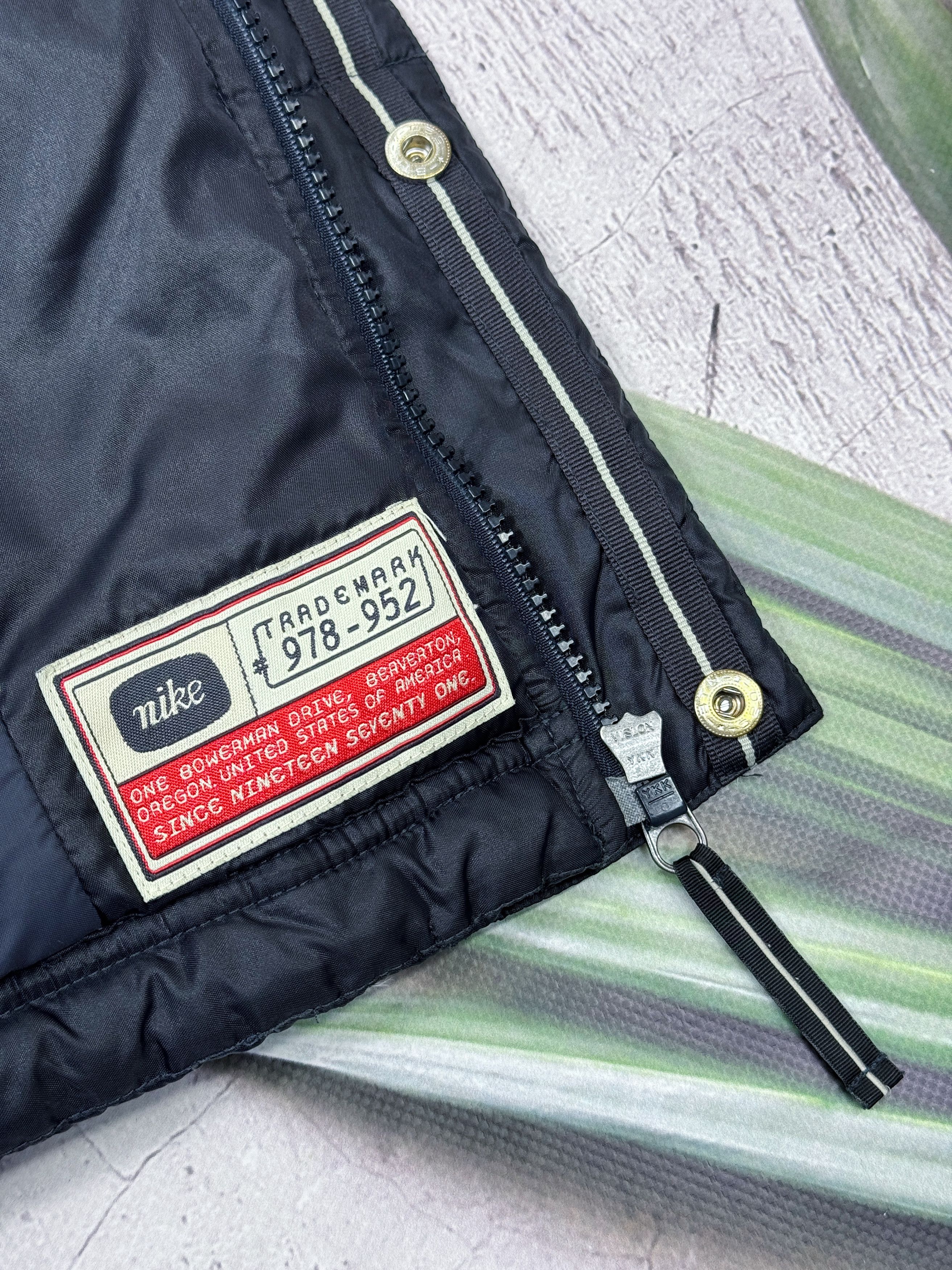 Nike × Vintage Y2K Nike Puffer Square Quilted Jacket One Bowerman Drive Size US L / EU 52-54 / 3 - 13 Thumbnail