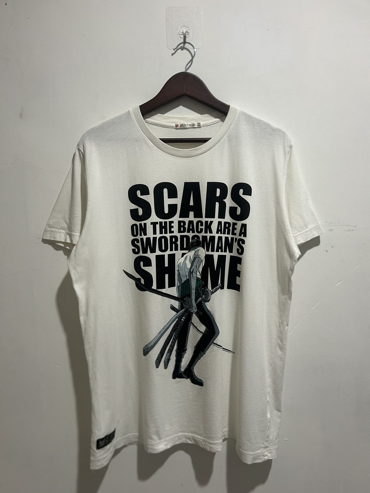 Anime Roronoa Zoro One Piece Anime Graphic Tee Size US XL / EU 56 / 4 - 2 Thumbnail