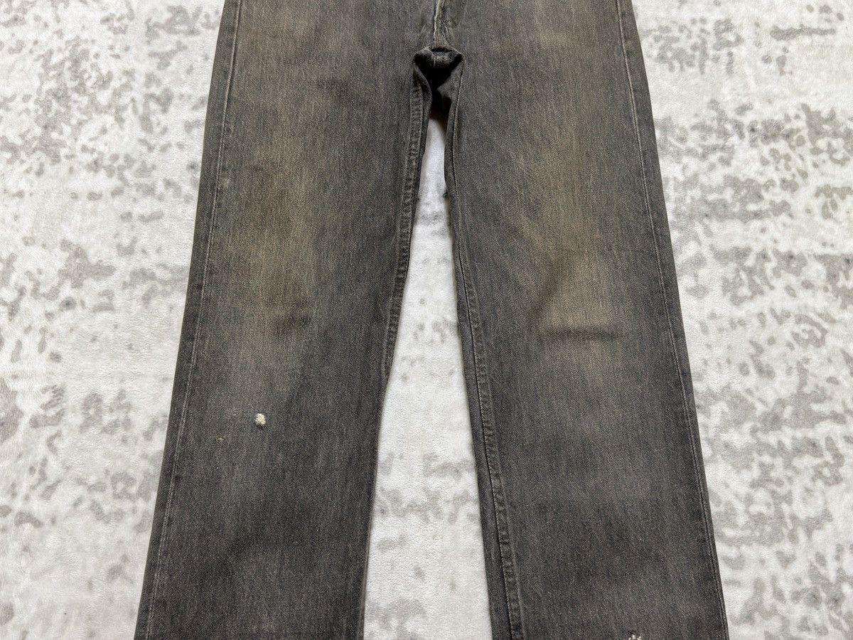 Levi's Vintage Levi's 501 Red Tab Grey Fly Button Distressed Jeans Size US 29 - 6 Thumbnail