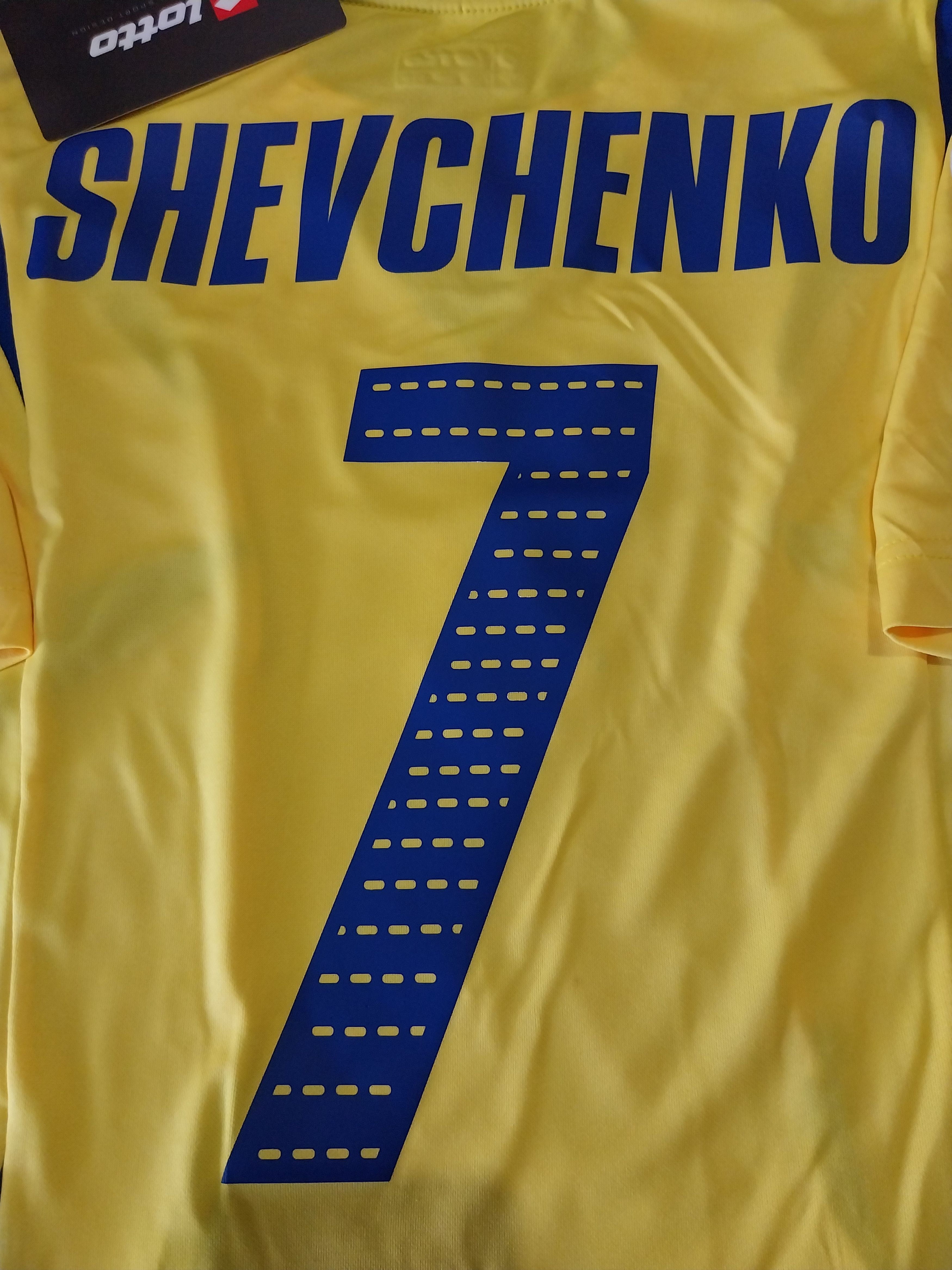 Lotto Sport Ukraine home 2006 andriy shevchenko jersey football Size US L / EU 52-54 / 3 - 11 Thumbnail