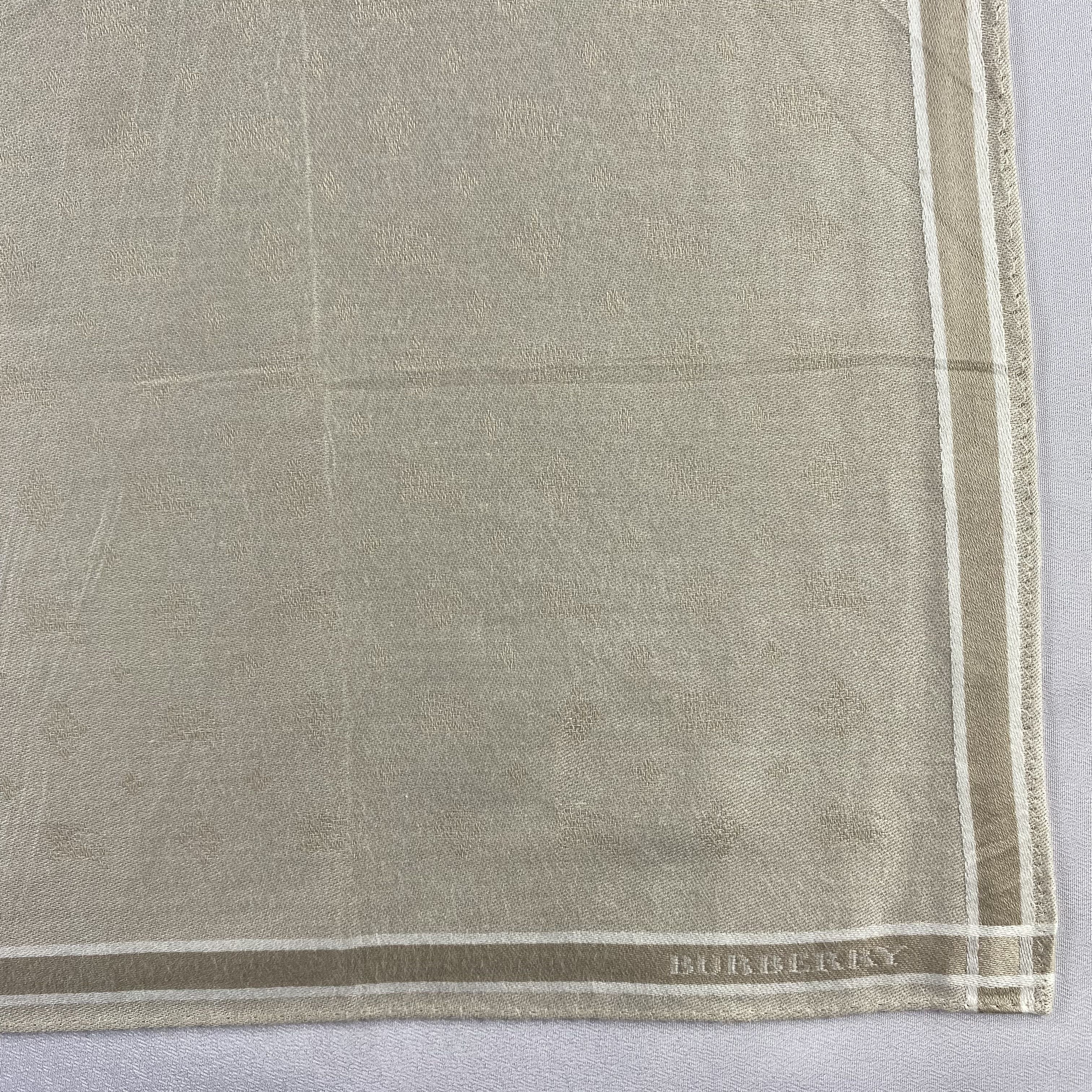 Burberry × Vintage Burberry Handkerchief / Neckerchief / Bandana-P1328 Size ONE SIZE - 3 Thumbnail