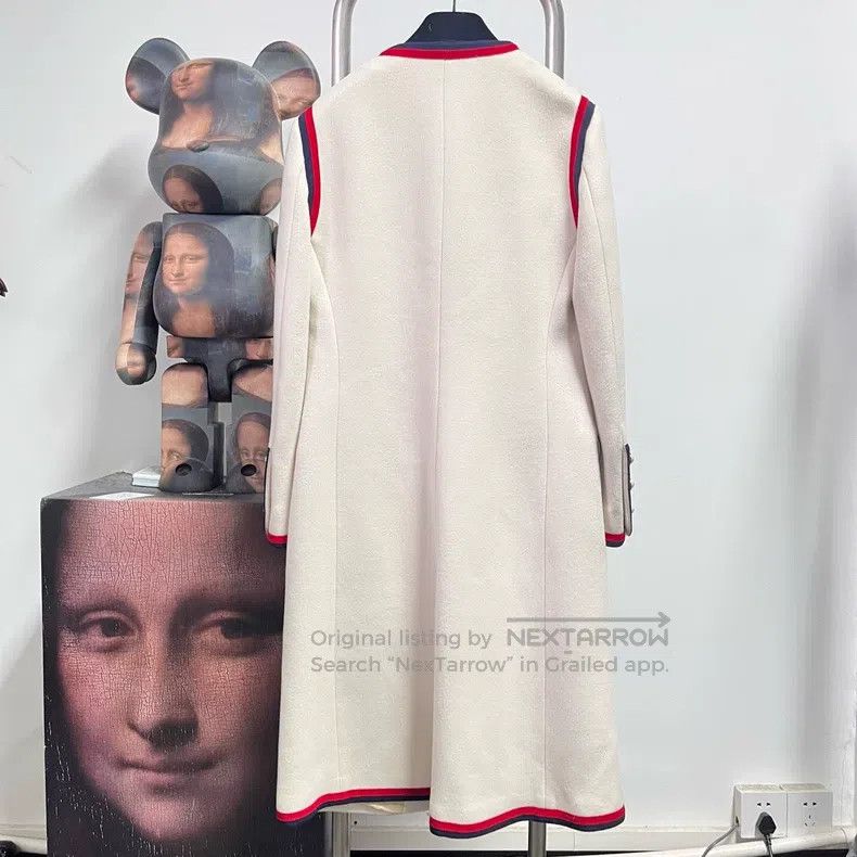Gucci Gucci Pearl-buttoned coat Size XS / US 0-2 / IT 36-38 - 2 Thumbnail