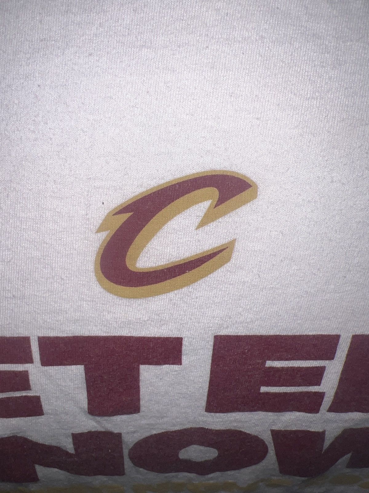 Gildan Gildan Cleveland Cavaliers Opening Night 2022 Let Em Know T Size US XL / EU 56 / 4 - 3 Thumbnail