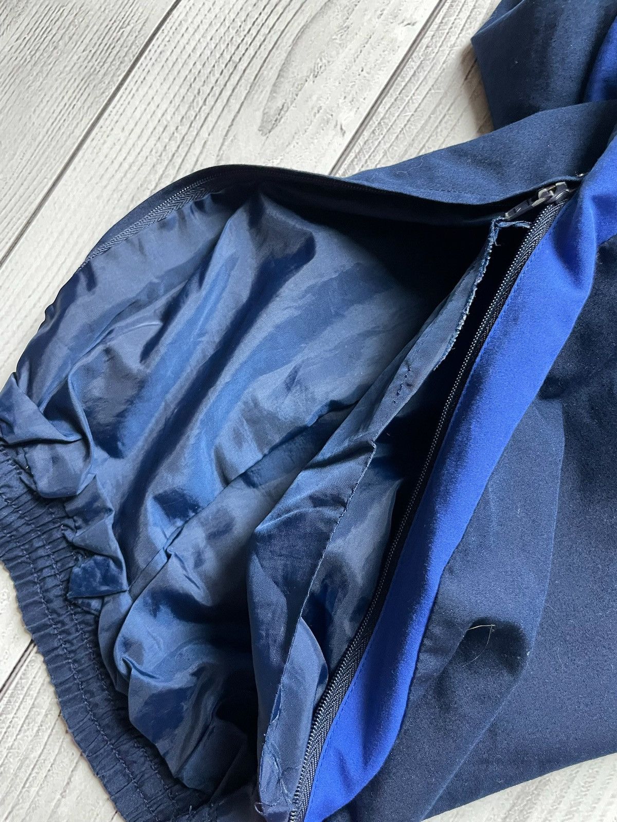 Adidas × Chelsea Soccer × Vintage Vintage adidas Chelsea soccer pants size L rare Samsung Size US 34 / EU 50 - 13 Thumbnail
