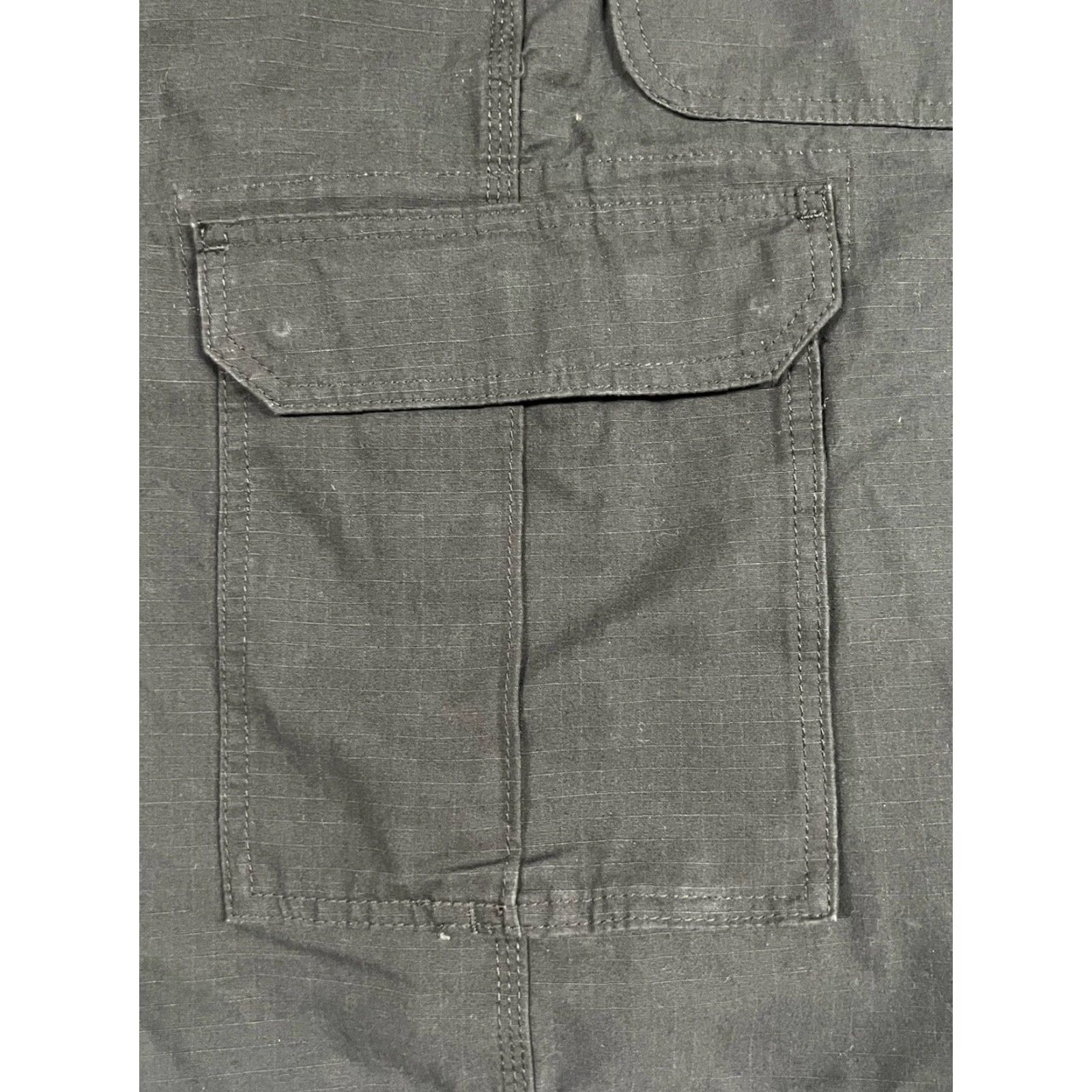Wrangler WRANGLER Workwear Relaxed Fit RANGER Cargo SHORTS Short Mens 44 Black Cotton Pockets Logo - NWT Size US 44 / EU 60 - 4 Thumbnail