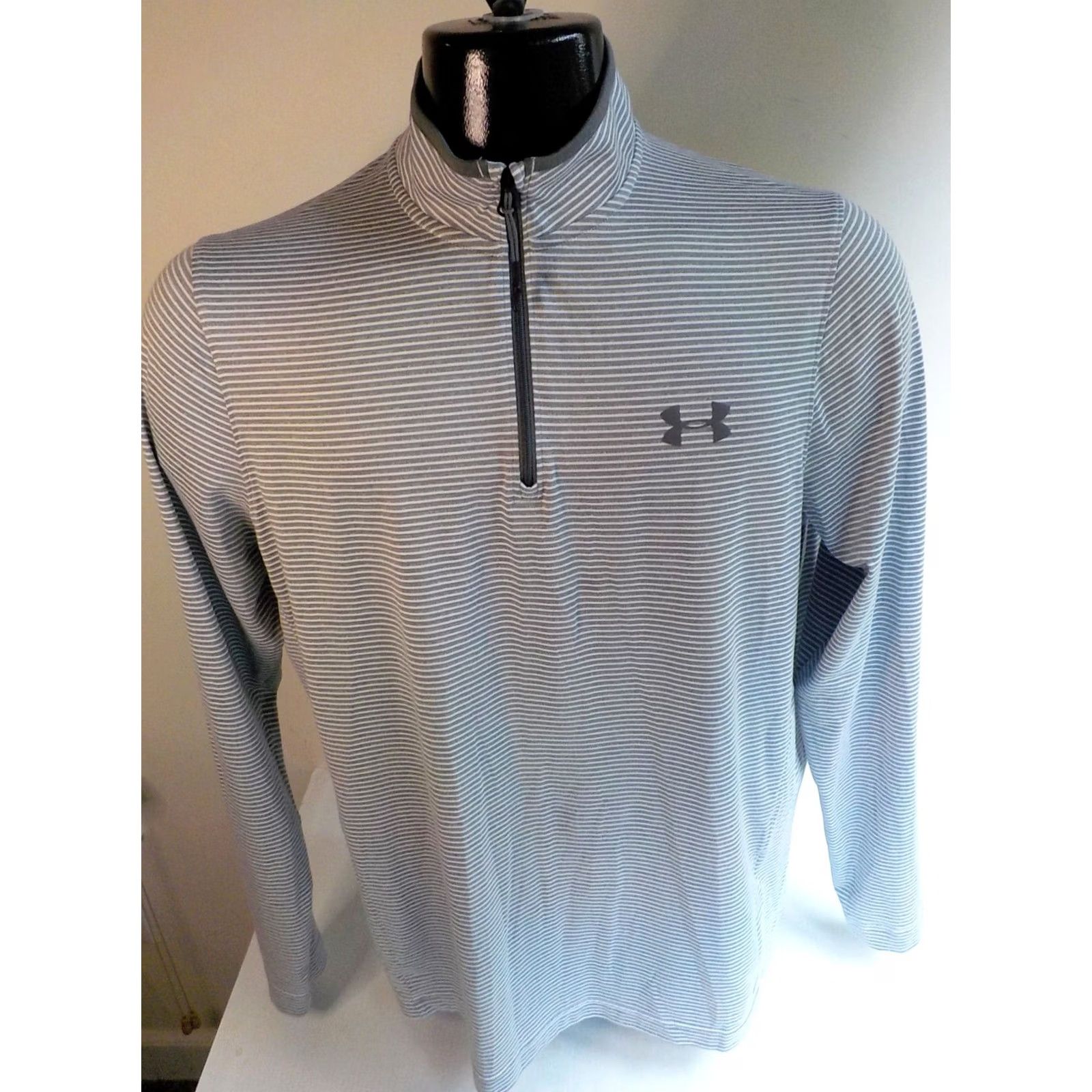 Under Armour Under Armour 1/4 Zip Pullover Gray White Striped Cotton Blend SZ M Mens Activewear Long Sleeve Mock Neck Zip Size US M / EU 48-50 / 2 - 2 Thumbnail