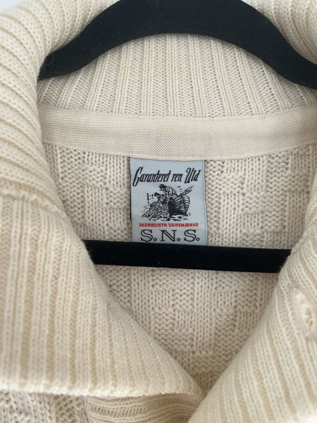 S.N.S. Herning S.N.S. Herning Stark Cardigan - Stone White Size US XS / EU 42 / 0 - 1 Thumbnail