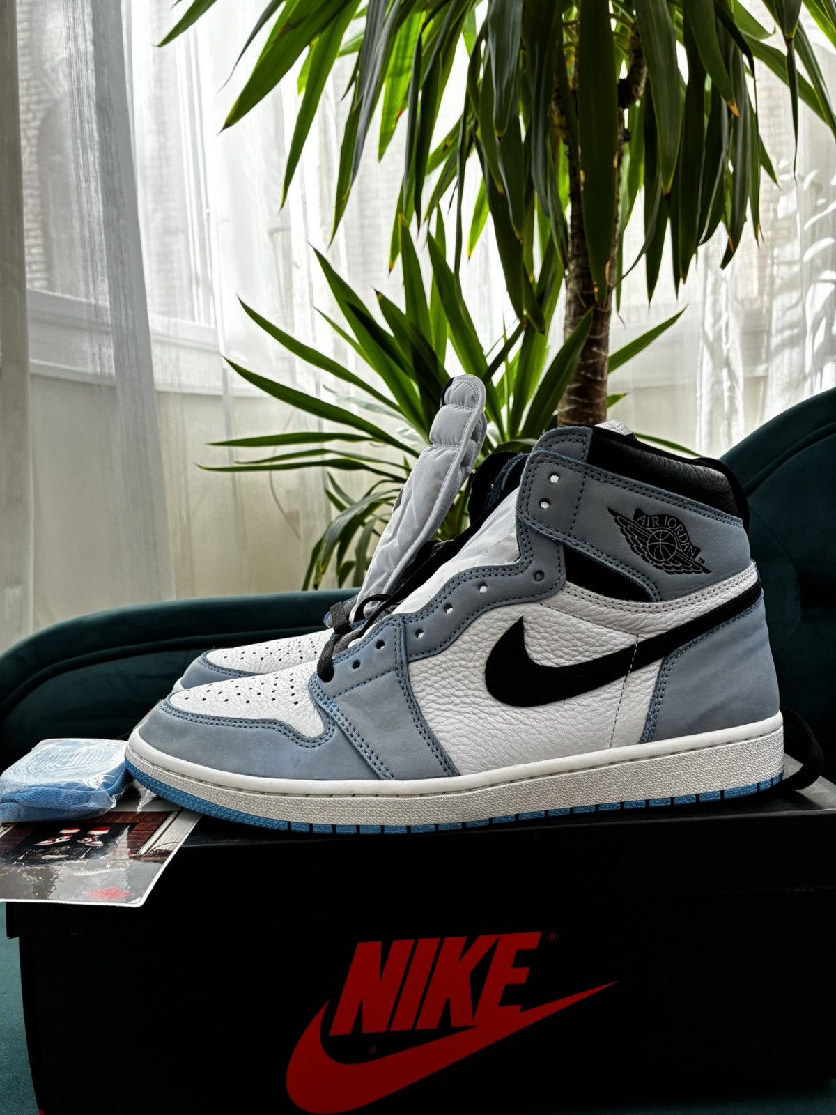 Jordan Brand Jordan 1 High UNC Size US 11 / EU 44 - 1 Thumbnail