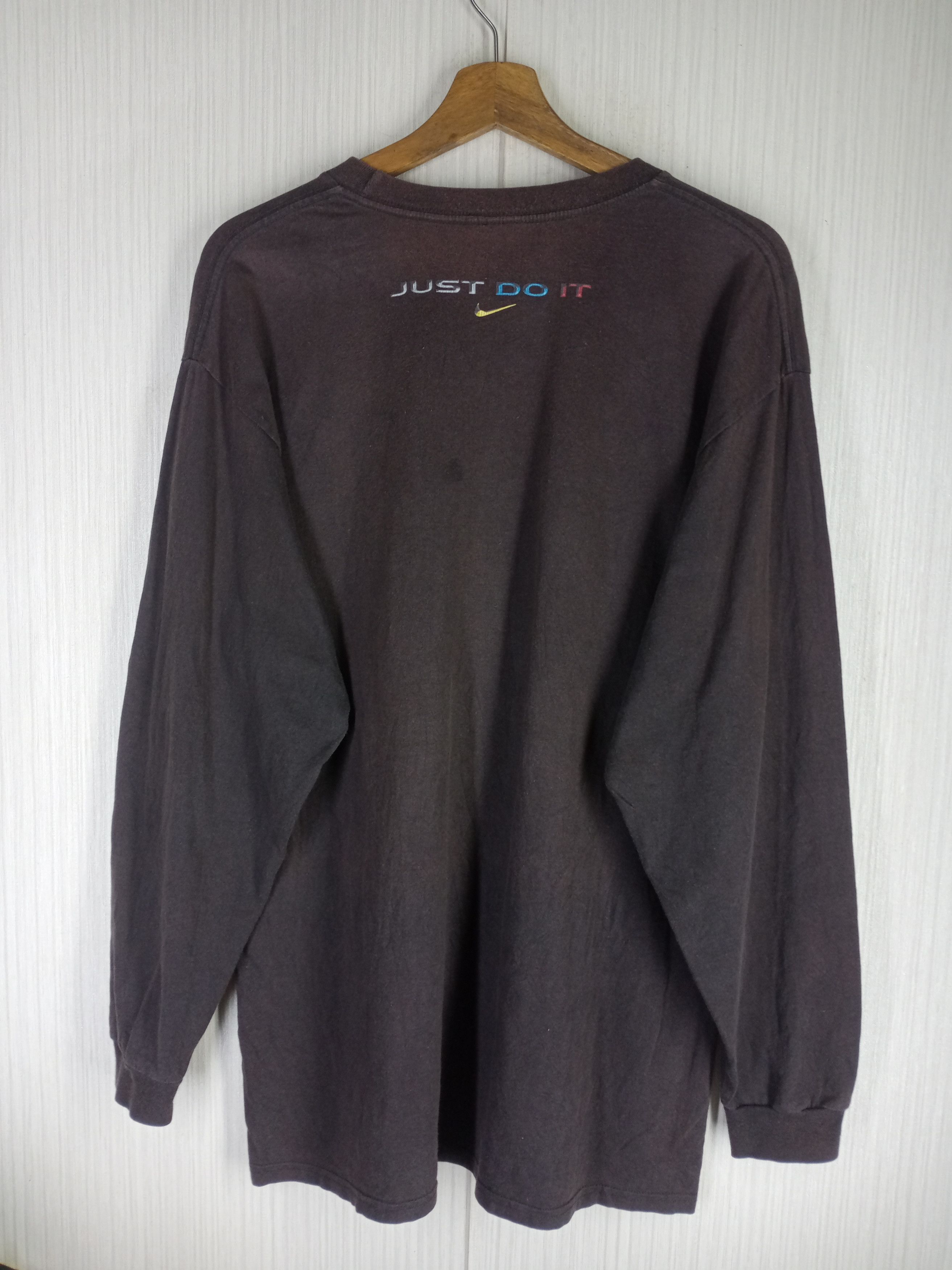 Nike Rare Vintage 90s Nike Just Do It Flame Long Sleeve Tshirt Size US L / EU 52-54 / 3 - 6 Thumbnail