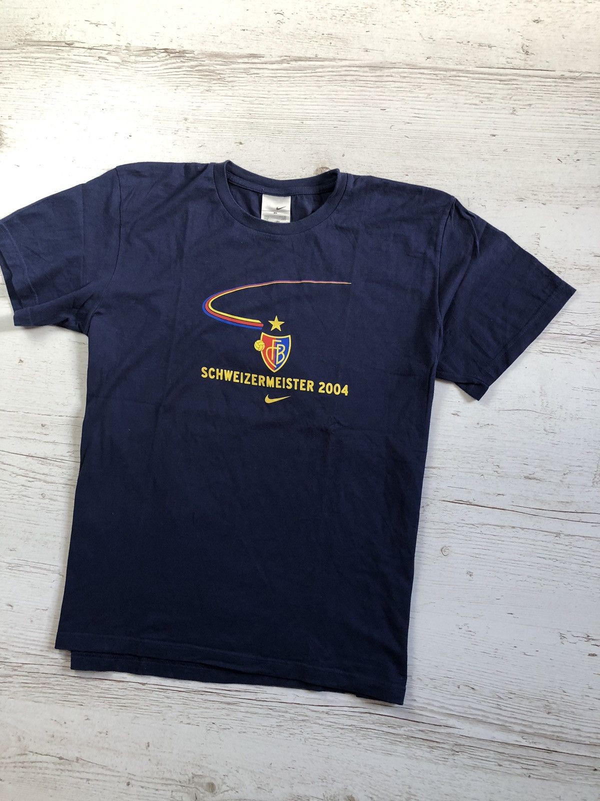Nike T shirt Nike FC Basel SchweizeRMEISTER vintage Size US XL / EU 56 / 4 - 2 Thumbnail