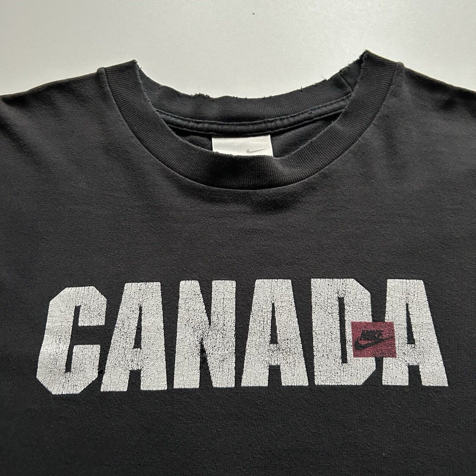 Nike Vintage Y2K Nike Canada Graphic Spell Out T Shirt XL Faded Size US XL / EU 56 / 4 - 3 Thumbnail