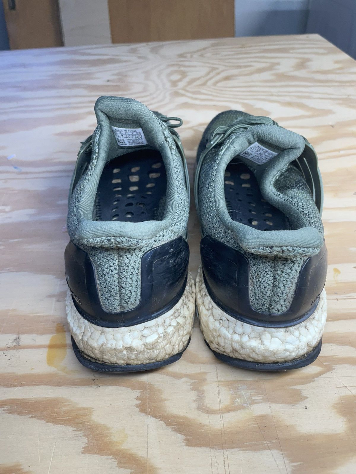 Adidas UltraBoost 2.0 “Olive” Size US 9.5 / EU 42-43 - 2 Thumbnail