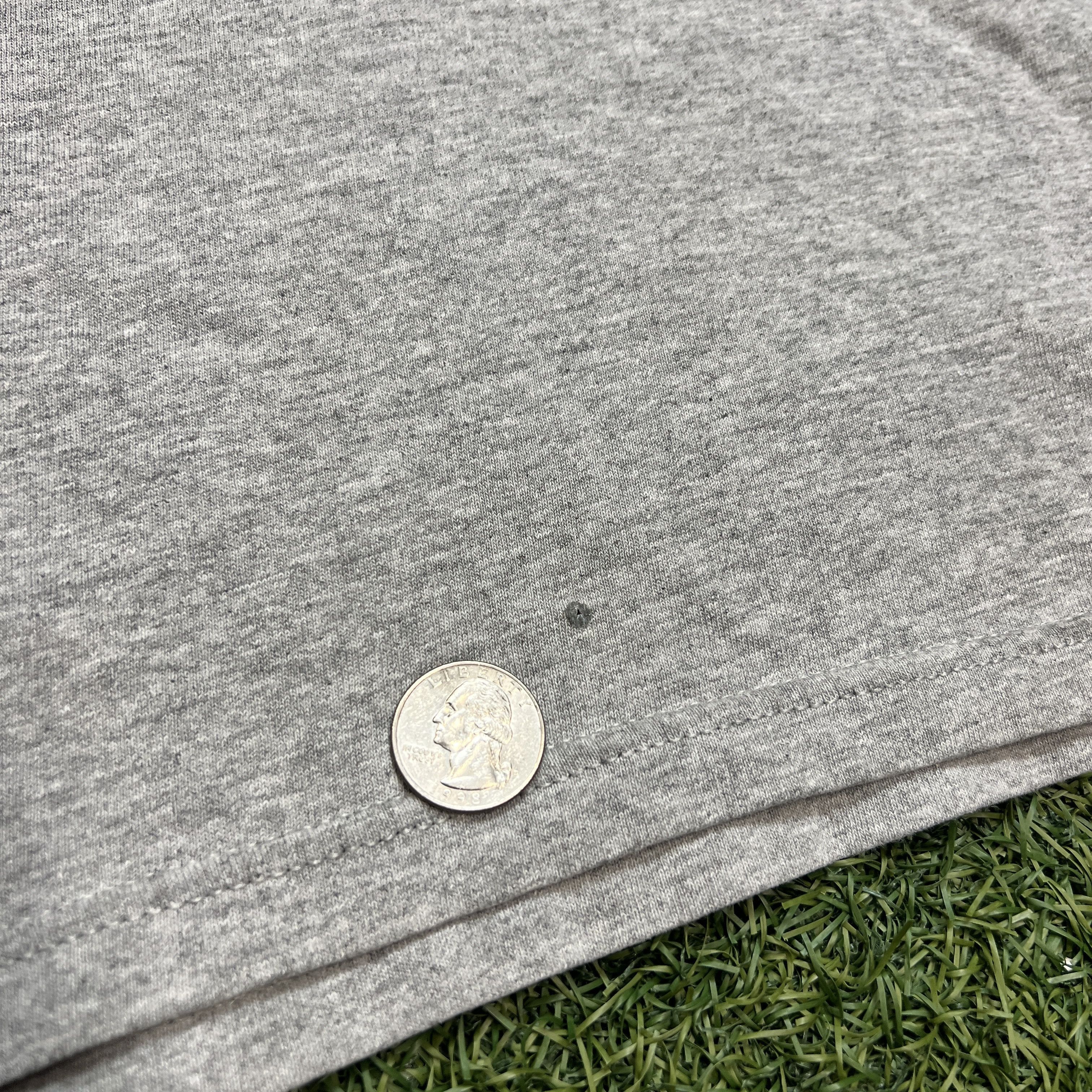Supreme Supreme "Gucci" 2000 Box Logo Grey Tee Size Size XL Rare Size US XL / EU 56 / 4 - 7 Thumbnail