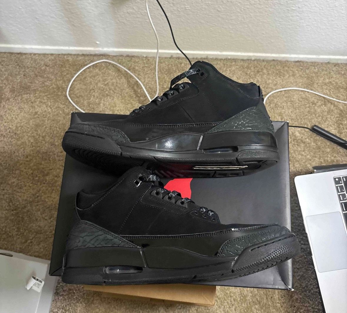 Jordan Brand Mens air Jordan 3 black cat size 11.5 Size US 11.5 / EU 44-45 - 3 Thumbnail