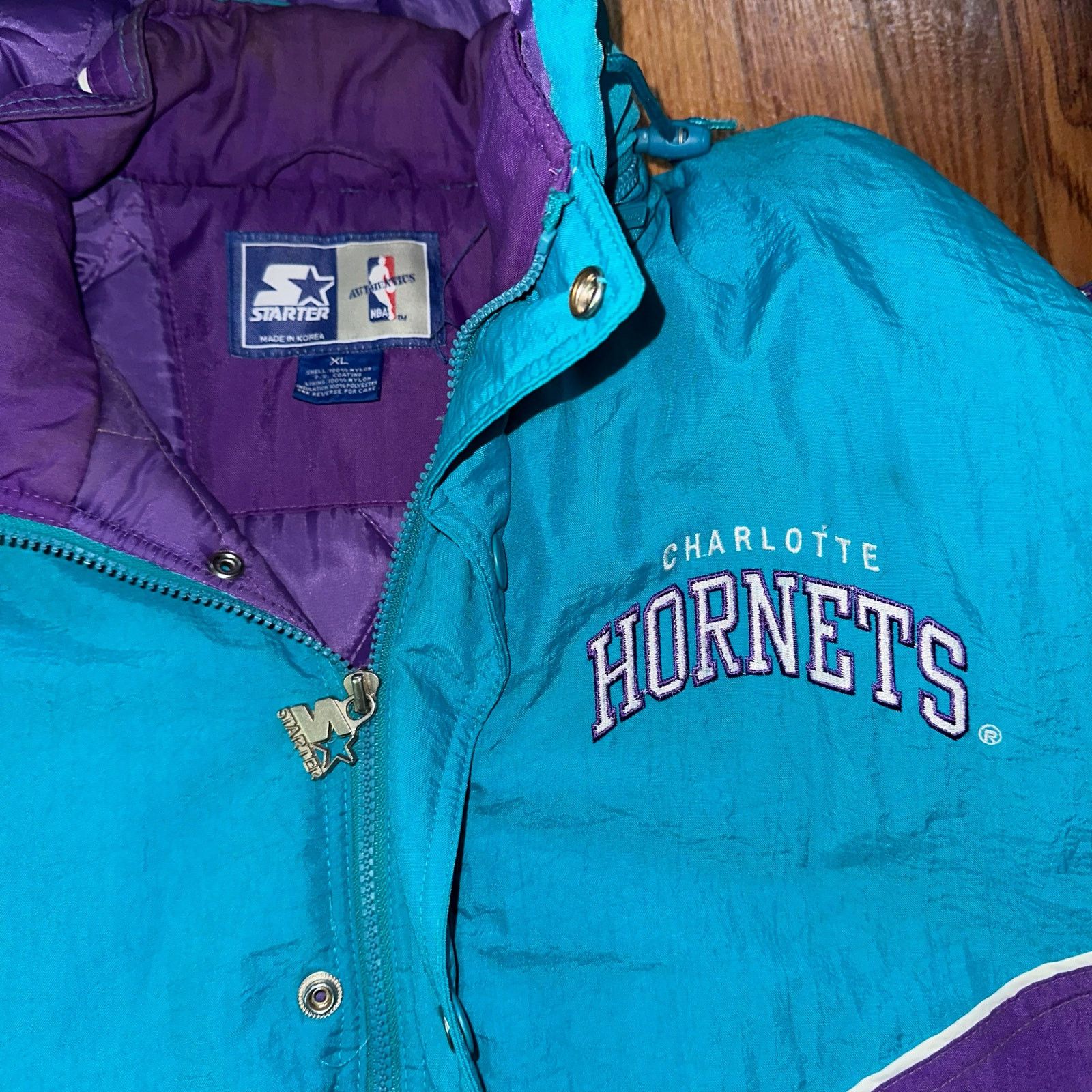 NBA × Starter Vintage 90s Starter Charlotte Hornets Full Zip Jacket NBA XL Size US XL / EU 56 / 4 - 13 Thumbnail