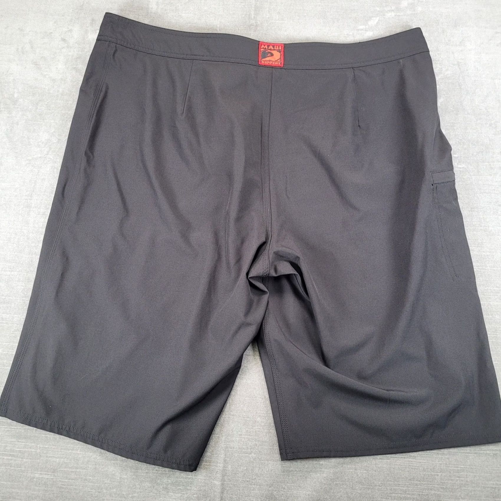 Vintage Maui Rippers Mens Black Board Shorts Swim Trunks 40 Hawaii Surf Cargo Pocket Quick Dry Drawstring Pattern Solid Regular Size Size US 40 / EU 56 - 3 Thumbnail