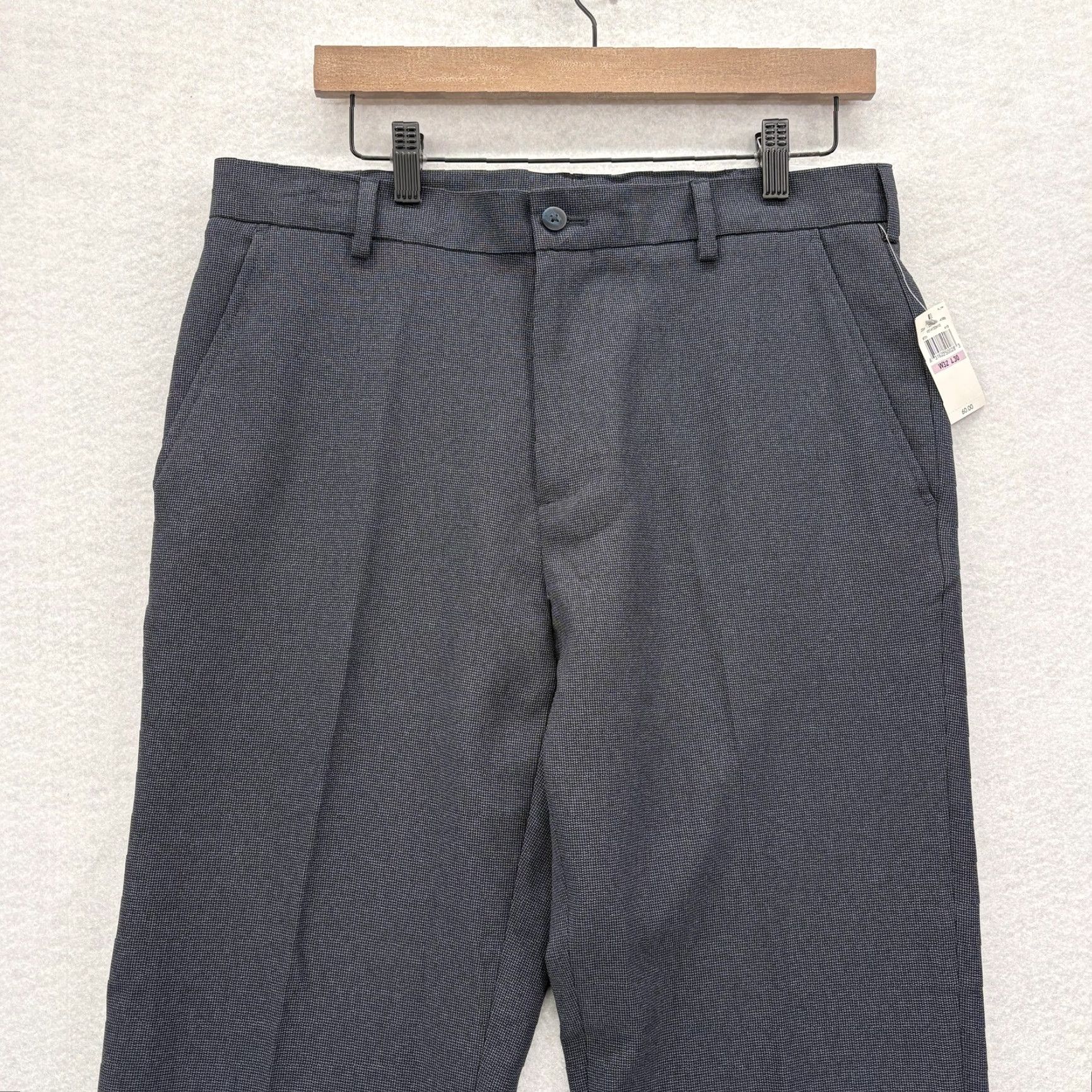 Van Heusen Van Heusen Pants Mens 32x30 Gray Traveler Straight Fit Non Iron Dress Slacks NWT Size US 32 / EU 48 - 2 Thumbnail