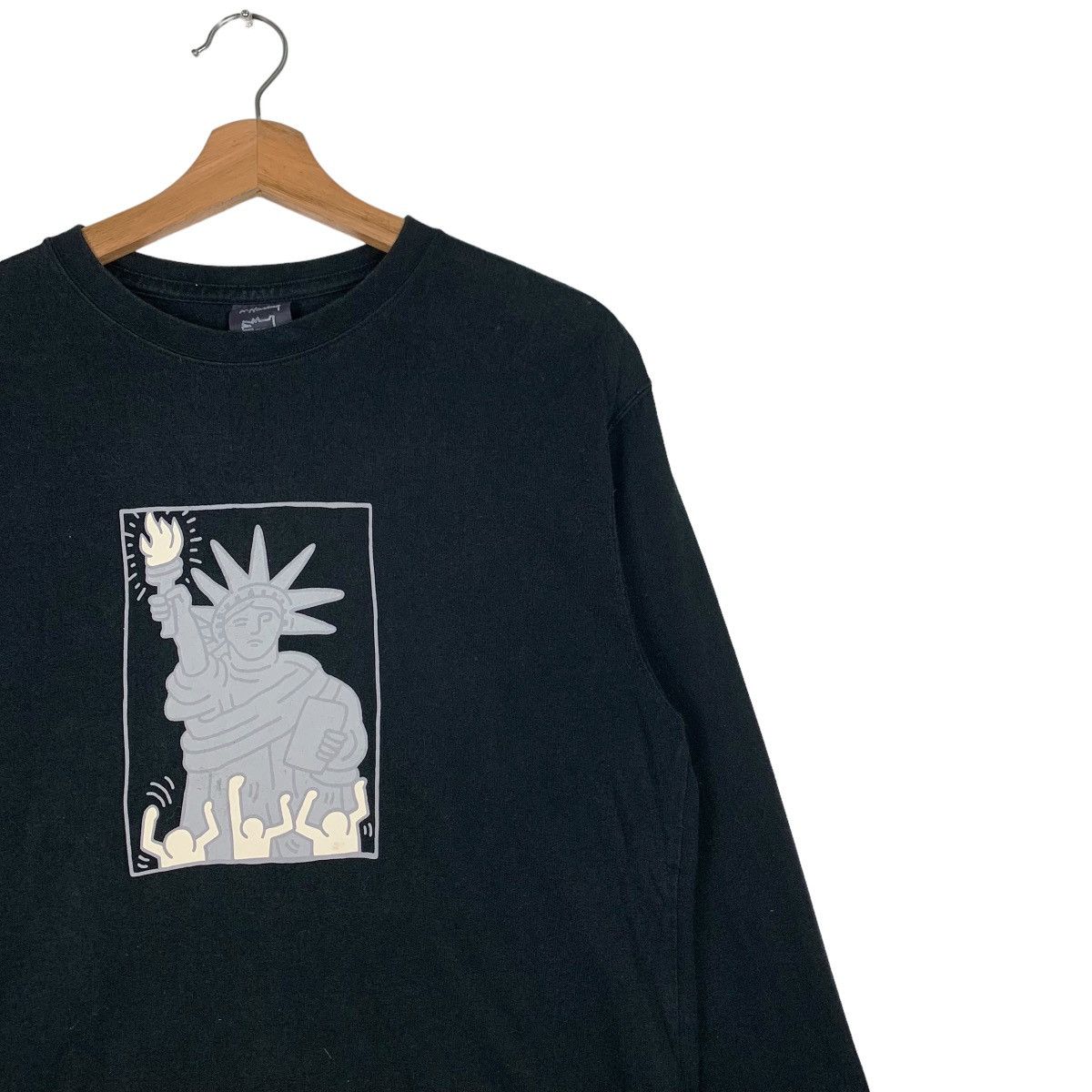 Keith Haring Keith Haring Statue of Liberty Freedom Tower Tee #0344-C16 Size US M / EU 48-50 / 2 - 6 Thumbnail
