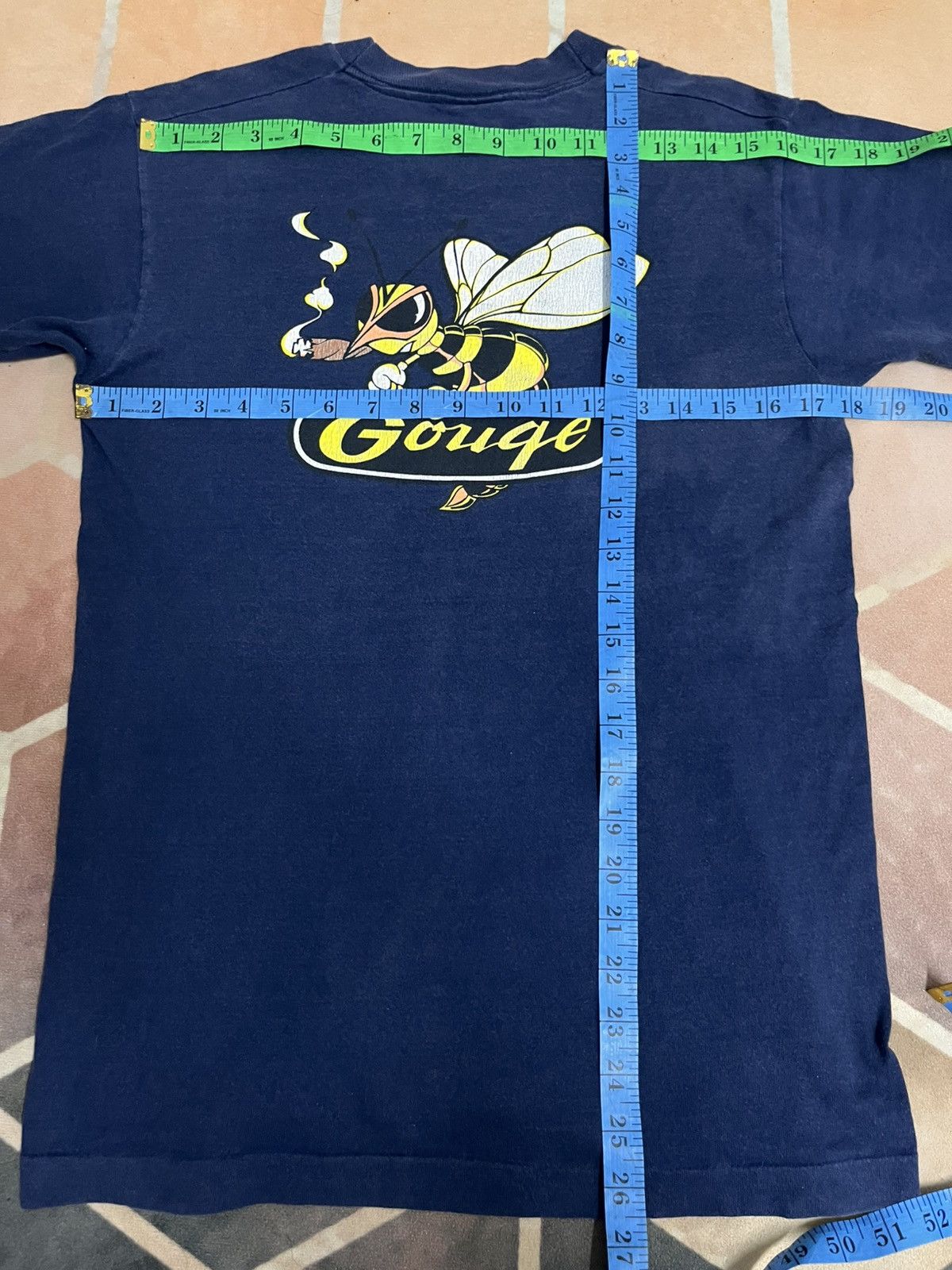 Hook-Ups vintage 90s GOUGE skateboards smoking bee shirts Size US S / EU 44-46 / 1 - 9 Thumbnail