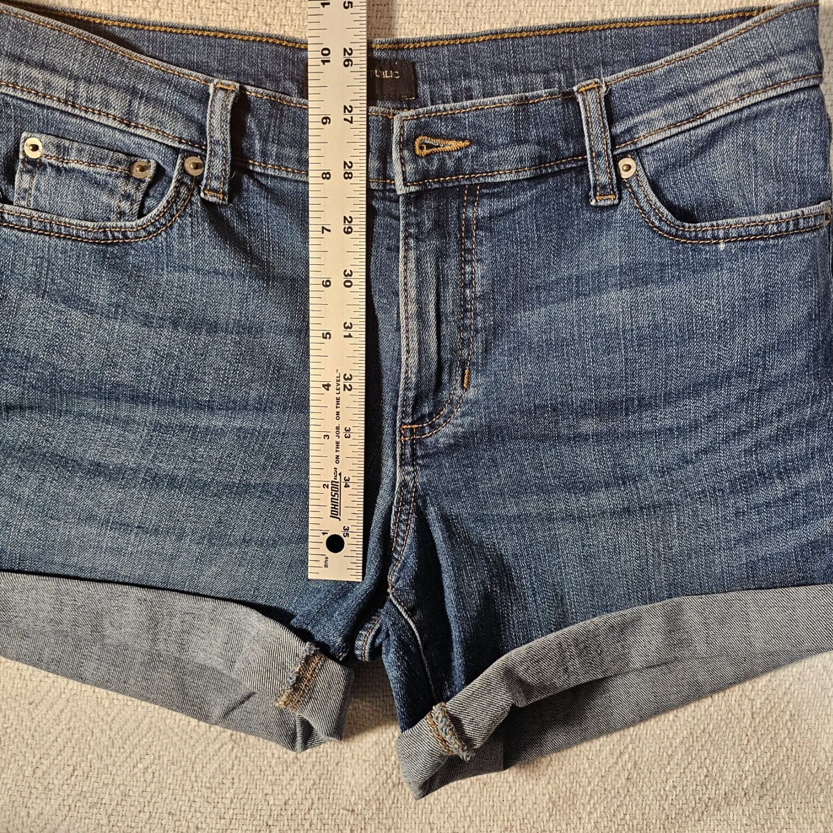 Banana Republic VINTAGE Banana Republic Denim Jeans Shorts Woman Sailor Beach Travel 4" 3Inseam Blue Adult Regular Size 4 Mens Womens? Size 27" / US 4 / IT 40 - 5 Thumbnail