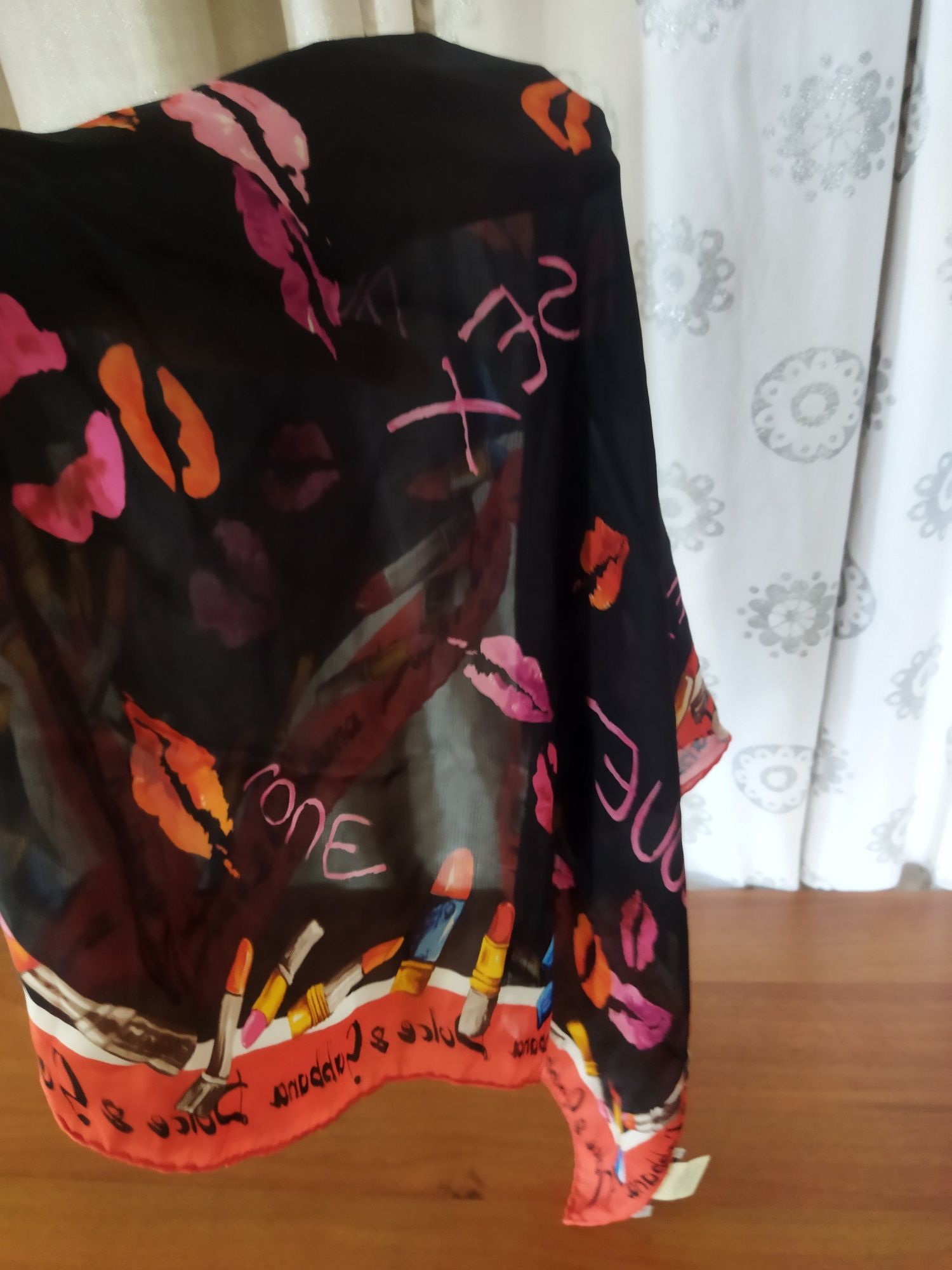 Dolce & Gabbana Dolce Gabbana Silk Love Sex Scarf Size ONE SIZE - 1 Thumbnail