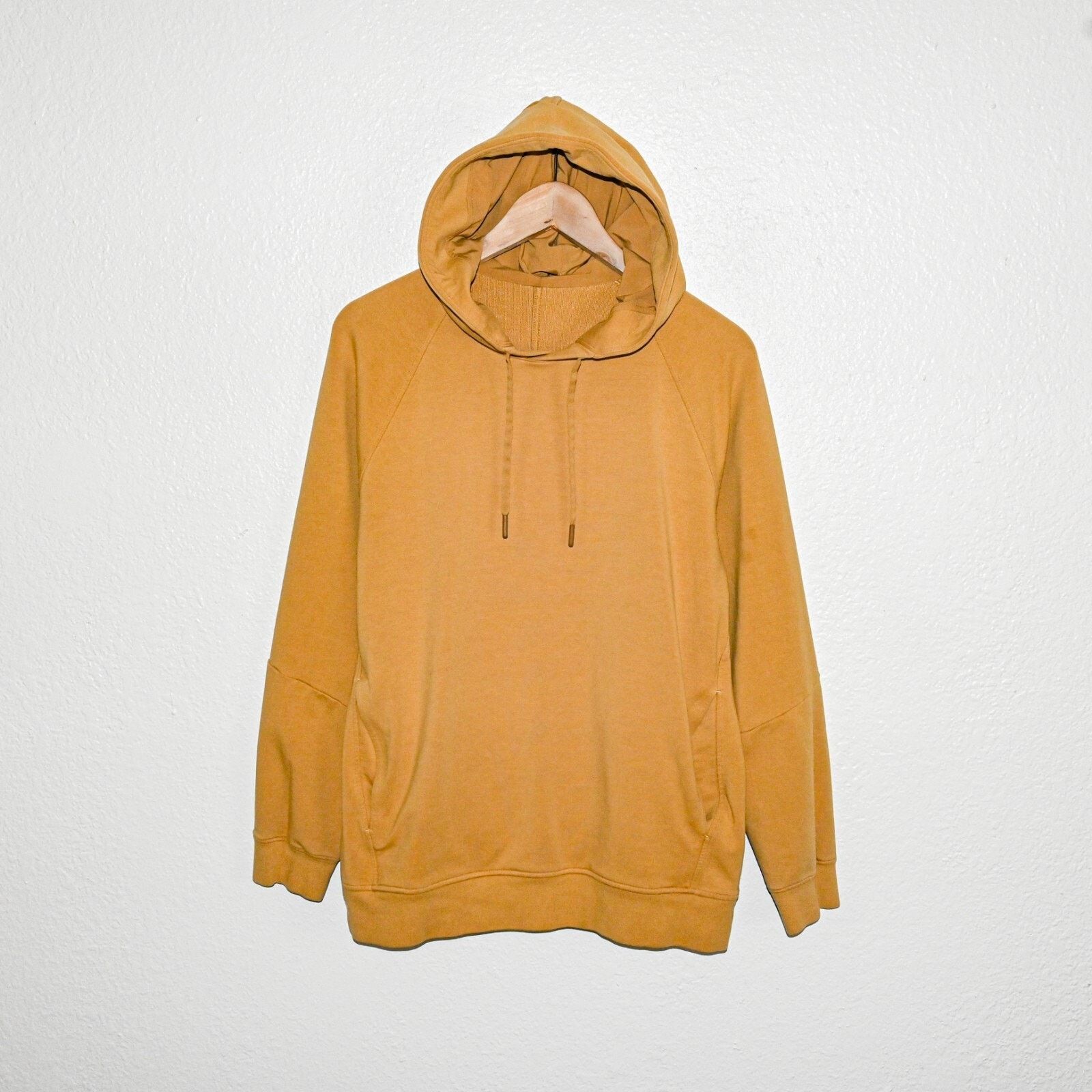 Lululemon Lululemon City Sweat Pullover Hoodie Sweatshirt Mustard Size US M / EU 48-50 / 2 - 1 Thumbnail