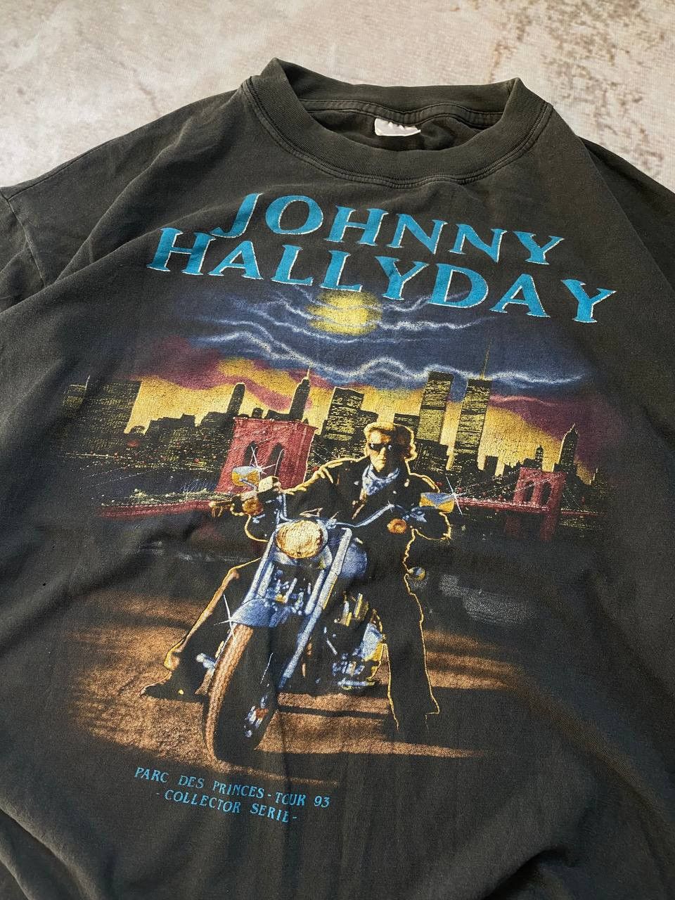 Band Tees × Vintage Vintage 1993 Johnny Halliday Big Logo Faded Tee T Shirt Size US XL / EU 56 / 4 - 2 Thumbnail